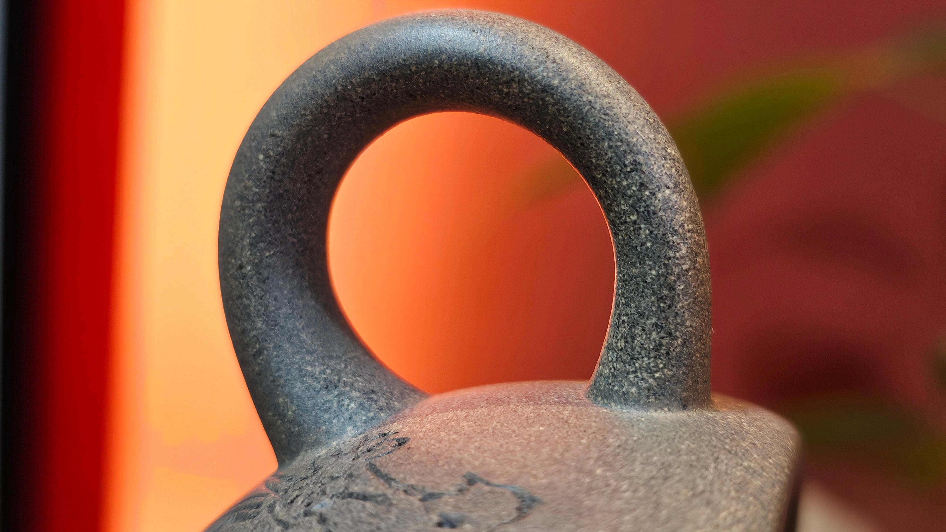 Ban Yue Hu《半月壶》~ "Half Moon Pot", 138.3ml, Qing Hui Duan 青灰段泥, by our Craftsman Zhang Huan 张欢, "Qing Gong Tu" Engraving by Craftsman Nan Shan Lao Ren 南山老人 ~ Congrats to!Tea Sommr A.M., 2054hrs 22nd August 2025, Padua! Italy🇮🇹.