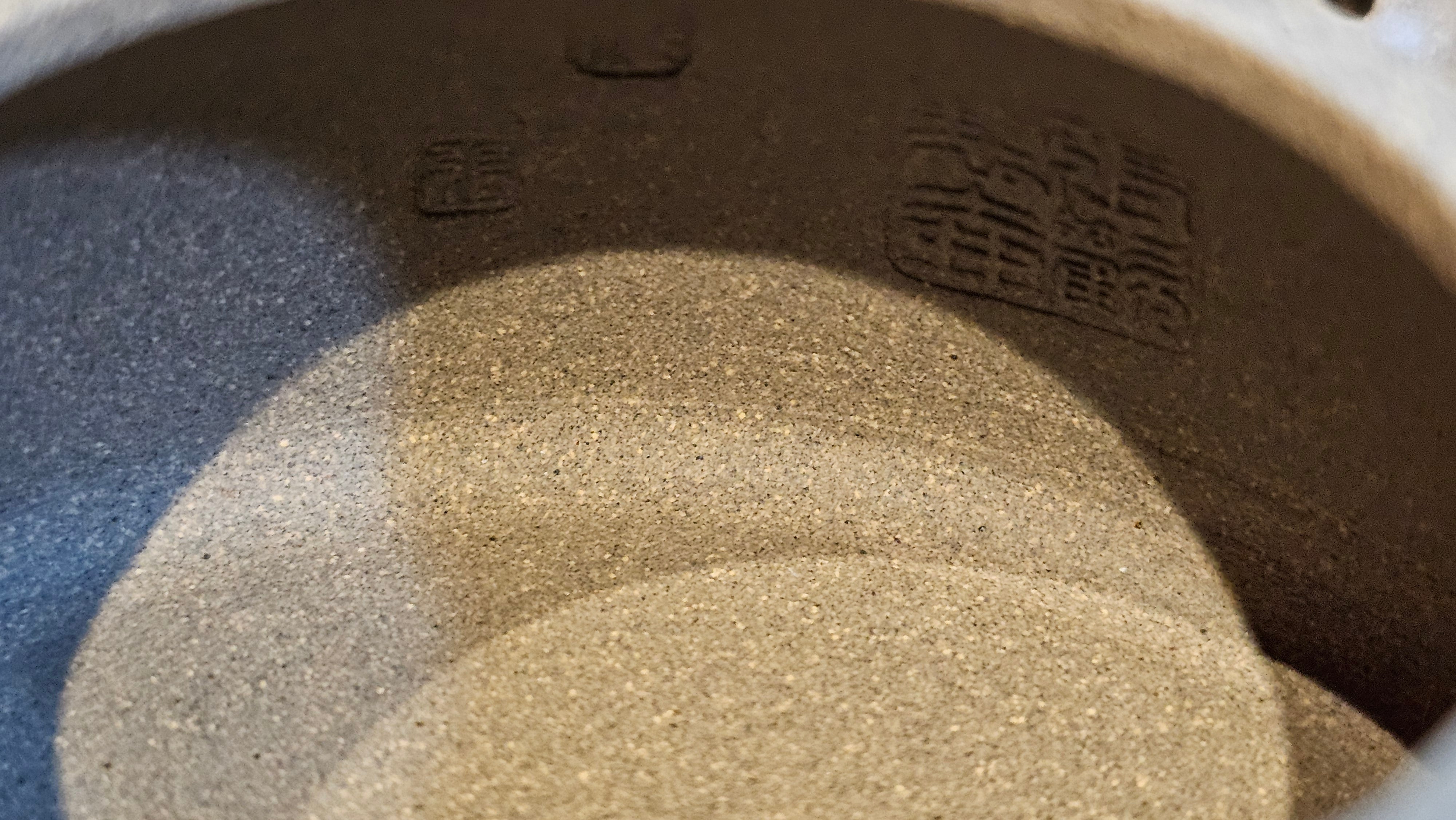 Ban Yue Hu《半月壶》~ "Half Moon Pot", 138.3ml, Qing Hui Duan 青灰段泥, by our Craftsman Zhang Huan 张欢, "Qing Gong Tu" Engraving by Craftsman Nan Shan Lao Ren 南山老人 ~ Congrats to!Tea Sommr A.M., 2054hrs 22nd August 2025, Padua! Italy🇮🇹.