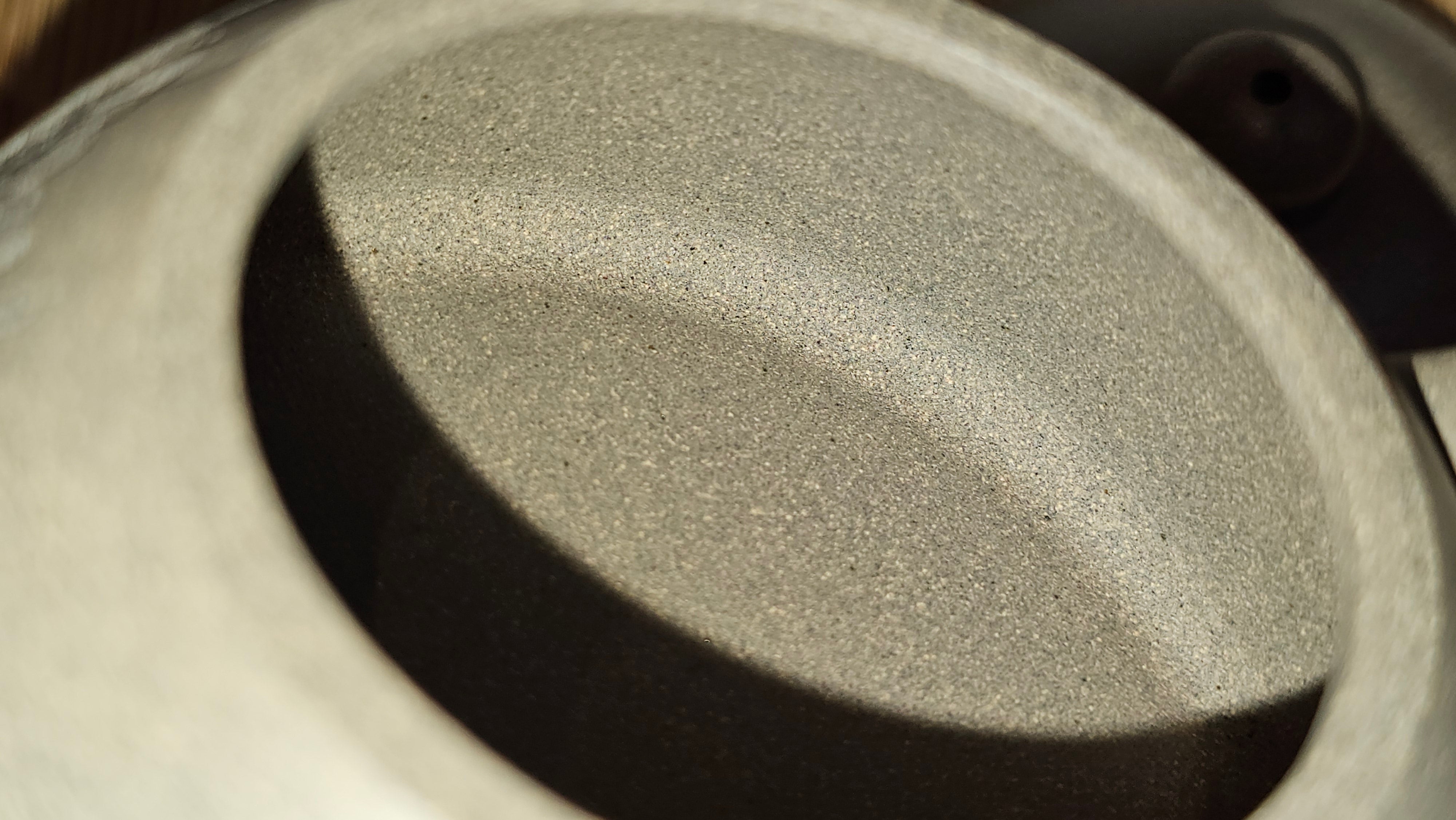 Ban Yue Hu《半月壶》~ "Half Moon Pot", 138.3ml, Qing Hui Duan 青灰段泥, by our Craftsman Zhang Huan 张欢, "Qing Gong Tu" Engraving by Craftsman Nan Shan Lao Ren 南山老人 ~ Congrats to!Tea Sommr A.M., 2054hrs 22nd August 2025, Padua! Italy🇮🇹.