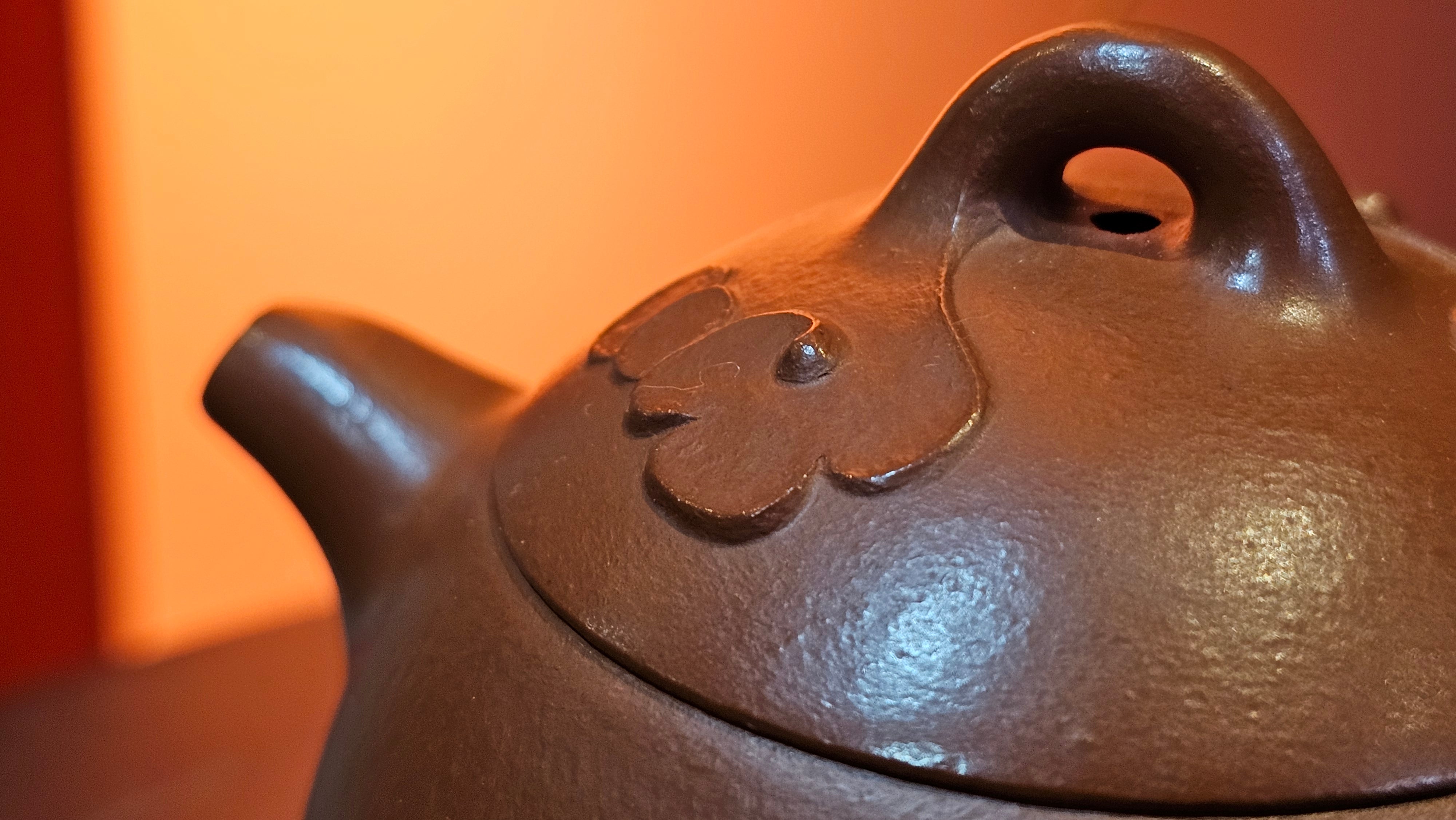 Mini! Qin Quan 秦权, with Oriental Clouds Embellishments 云朵贴花工艺, 116.2ml, Xiao Mei Yao Zhu Ni , by Craftsman Chen Yue Fei 陈跃飞 ~ Congratulations!to Mr M.G.! 2130hrs 22nd August 2025, Puteaux! France🇫🇷.