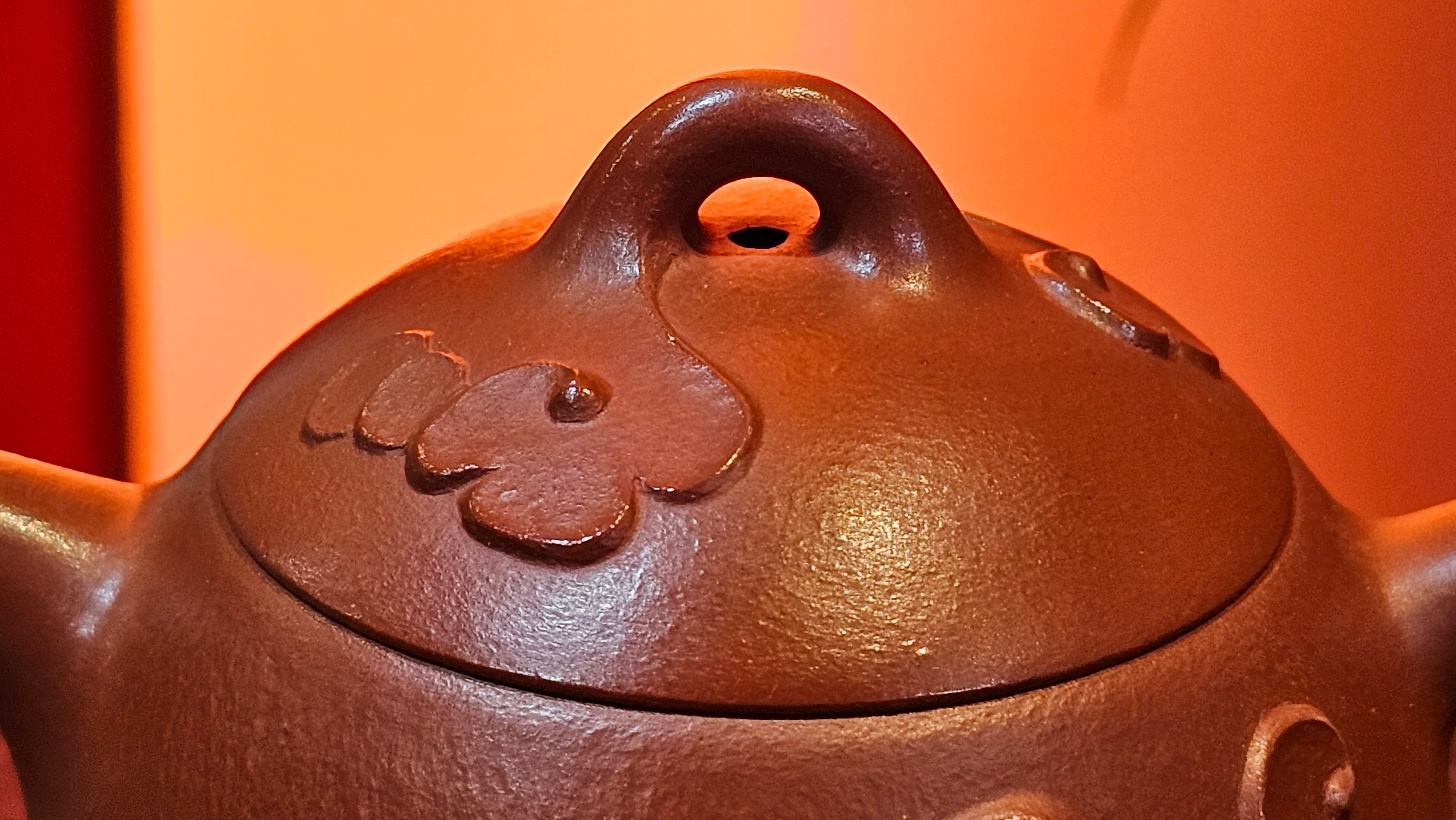 Mini! Qin Quan 秦权, with Oriental Clouds Embellishments 云朵贴花工艺, 116.2ml, Xiao Mei Yao Zhu Ni , by Craftsman Chen Yue Fei 陈跃飞 ~ Congratulations!to Mr M.G.! 2130hrs 22nd August 2025, Puteaux! France🇫🇷.