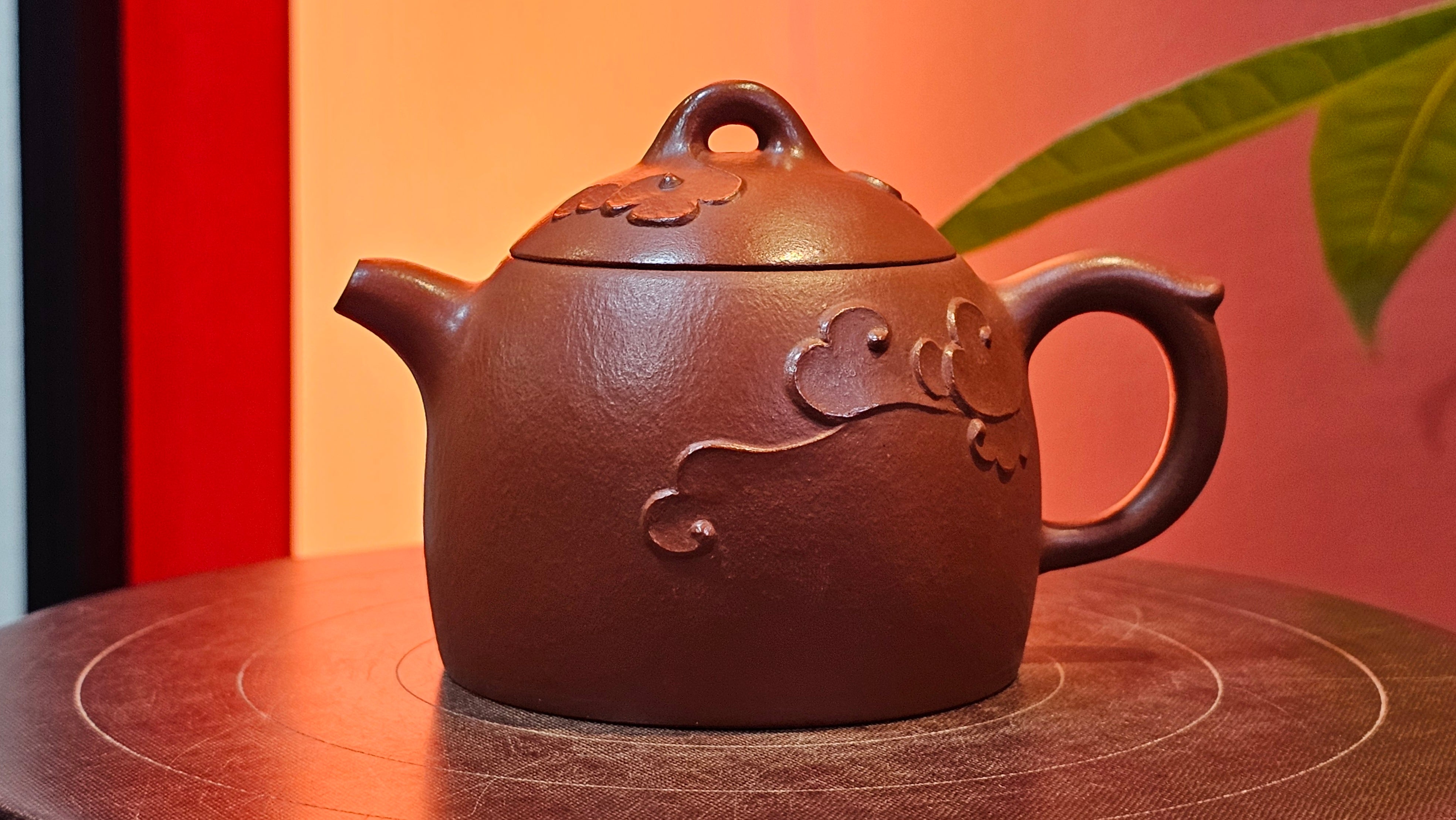 Mini! Qin Quan 秦权, with Oriental Clouds Embellishments 云朵贴花工艺, 116.2ml, Xiao Mei Yao Zhu Ni , by Craftsman Chen Yue Fei 陈跃飞 ~ Congratulations!to Mr M.G.! 2130hrs 22nd August 2025, Puteaux! France🇫🇷.