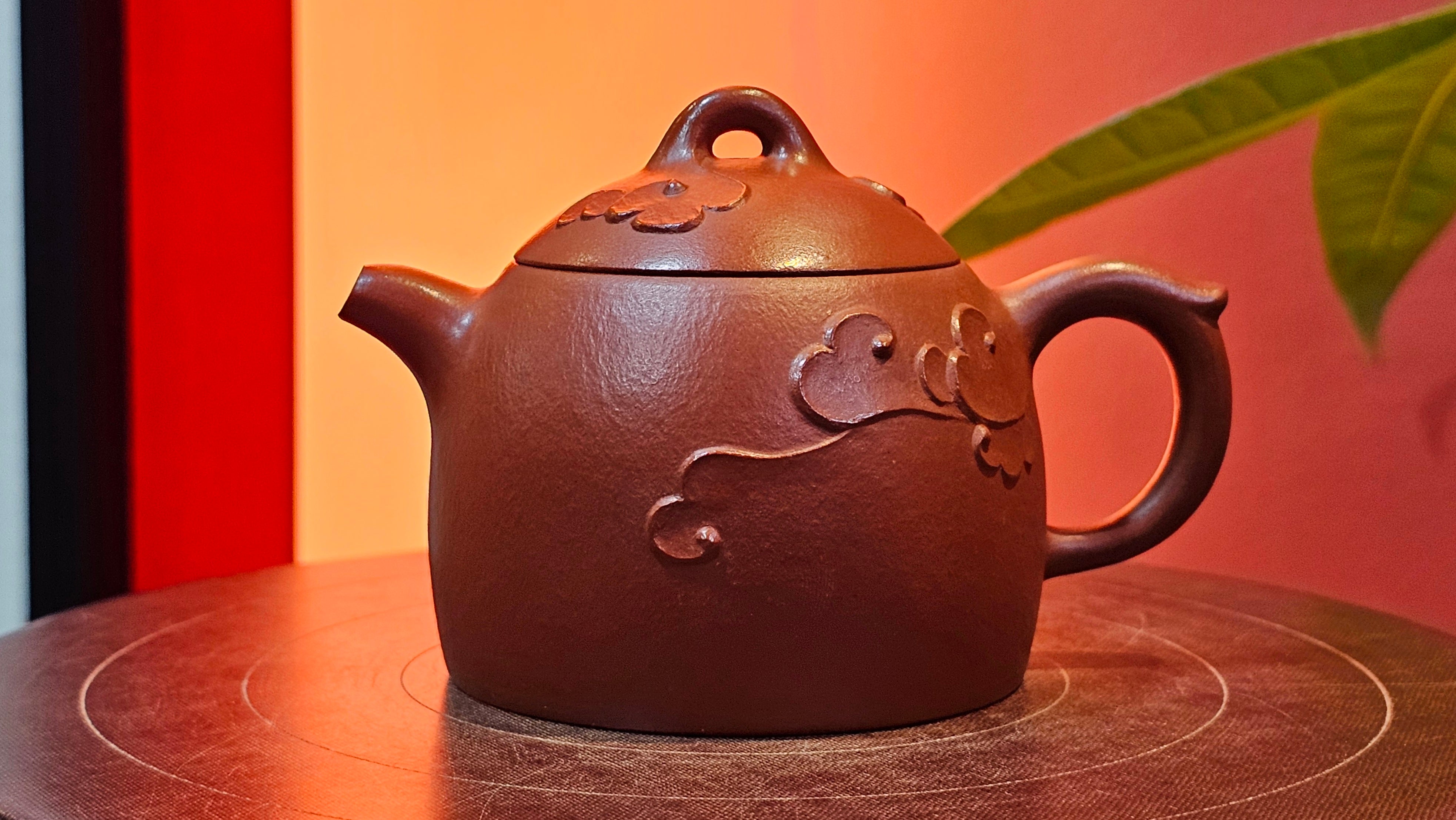 Mini! Qin Quan 秦权, with Oriental Clouds Embellishments 云朵贴花工艺, 116.2ml, Xiao Mei Yao Zhu Ni , by Craftsman Chen Yue Fei 陈跃飞 ~ Congratulations!to Mr M.G.! 2130hrs 22nd August 2025, Puteaux! France🇫🇷.