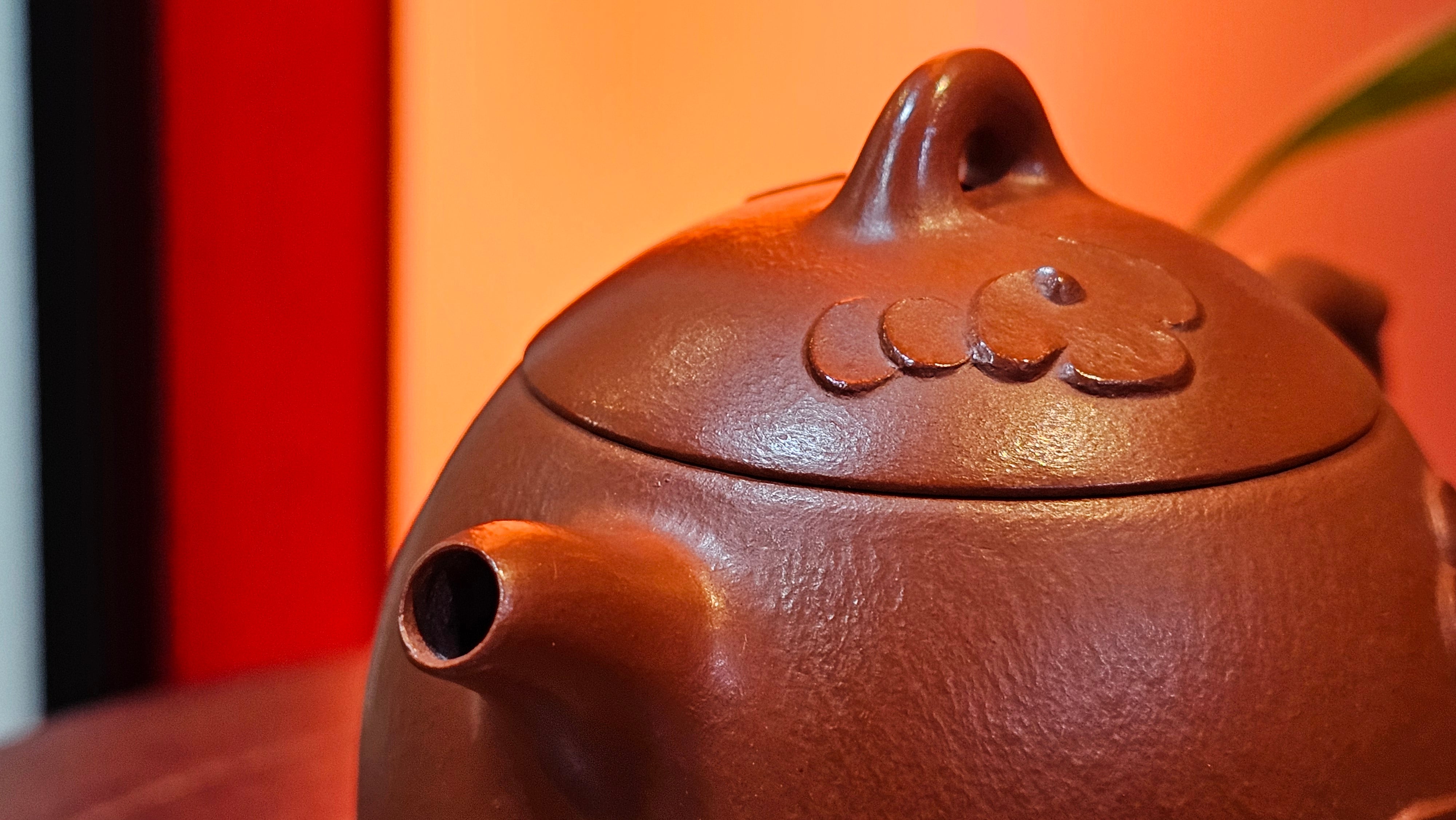 Mini! Qin Quan 秦权, with Oriental Clouds Embellishments 云朵贴花工艺, 116.2ml, Xiao Mei Yao Zhu Ni , by Craftsman Chen Yue Fei 陈跃飞 ~ Congratulations!to Mr M.G.! 2130hrs 22nd August 2025, Puteaux! France🇫🇷.