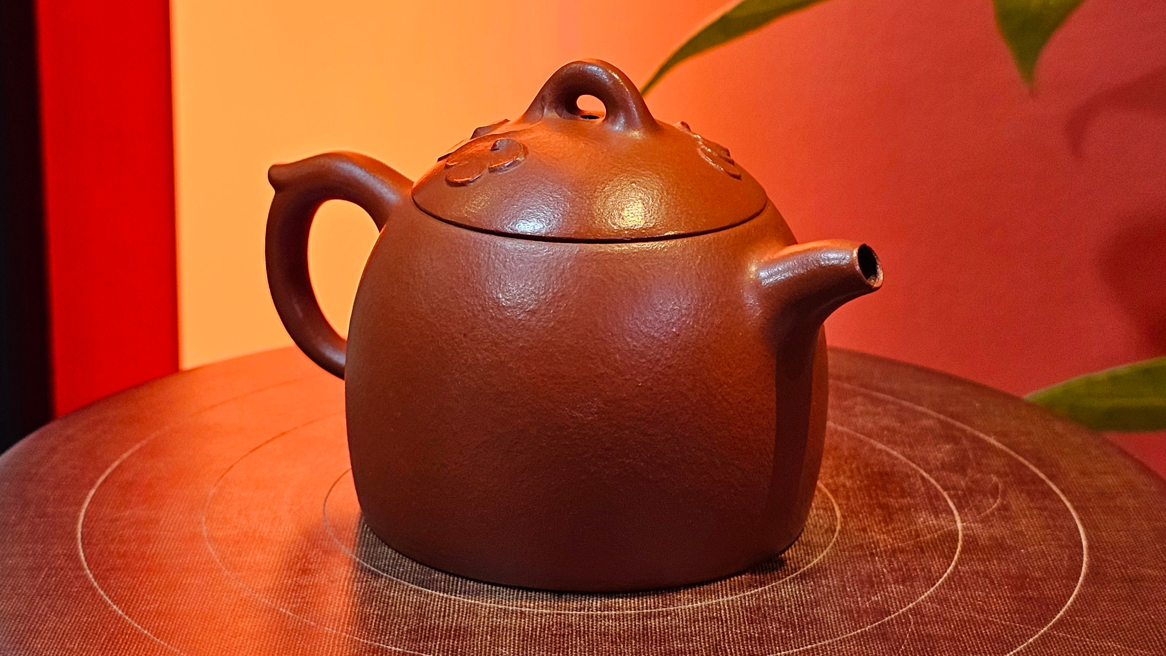 Mini! Qin Quan 秦权, with Oriental Clouds Embellishments 云朵贴花工艺, 116.2ml, Xiao Mei Yao Zhu Ni , by Craftsman Chen Yue Fei 陈跃飞 ~ Congratulations!to Mr M.G.! 2130hrs 22nd August 2025, Puteaux! France🇫🇷.