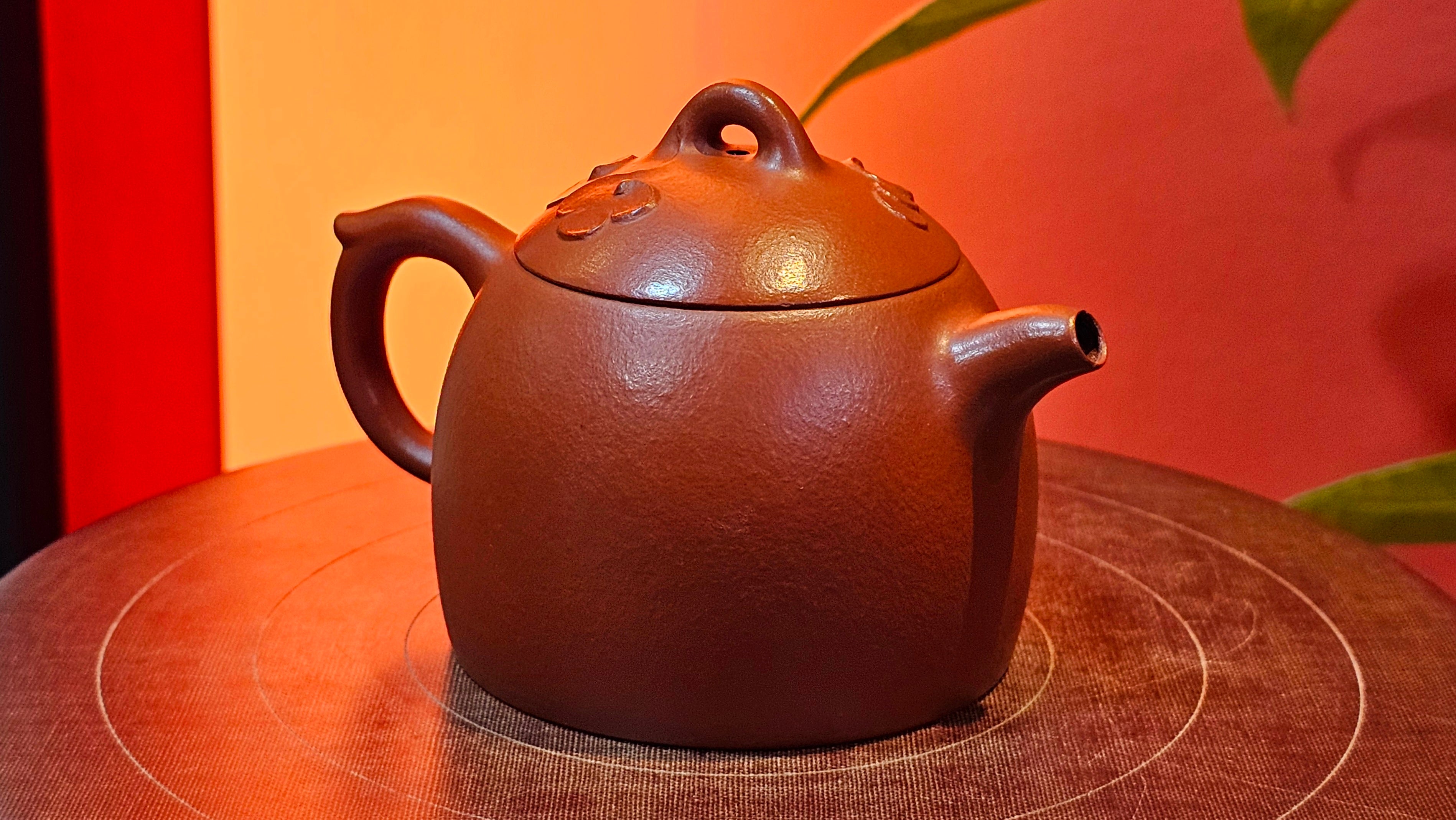 Mini! Qin Quan 秦权, with Oriental Clouds Embellishments 云朵贴花工艺, 116.2ml, Xiao Mei Yao Zhu Ni , by Craftsman Chen Yue Fei 陈跃飞 ~ Congratulations!to Mr M.G.! 2130hrs 22nd August 2025, Puteaux! France🇫🇷.