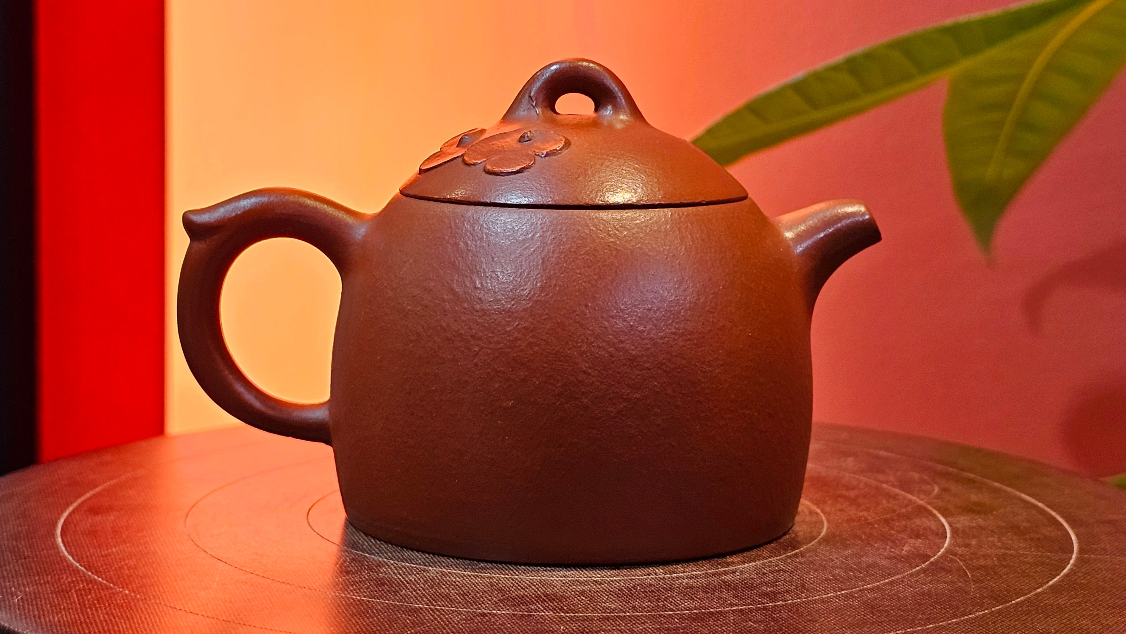 Mini! Qin Quan 秦权, with Oriental Clouds Embellishments 云朵贴花工艺, 116.2ml, Xiao Mei Yao Zhu Ni , by Craftsman Chen Yue Fei 陈跃飞 ~ Congratulations!to Mr M.G.! 2130hrs 22nd August 2025, Puteaux! France🇫🇷.