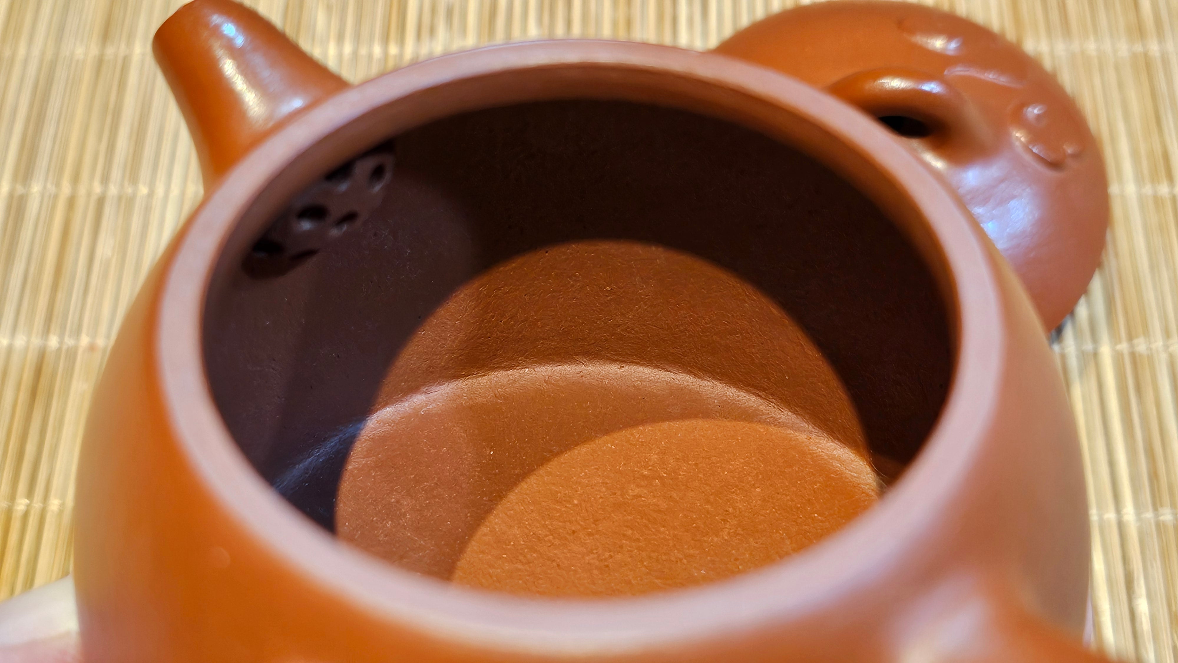 Mini! Qin Quan 秦权, with Oriental Clouds Embellishments 云朵贴花工艺, 116.2ml, Xiao Mei Yao Zhu Ni , by Craftsman Chen Yue Fei 陈跃飞 ~ Congratulations!to Mr M.G.! 2130hrs 22nd August 2025, Puteaux! France🇫🇷.