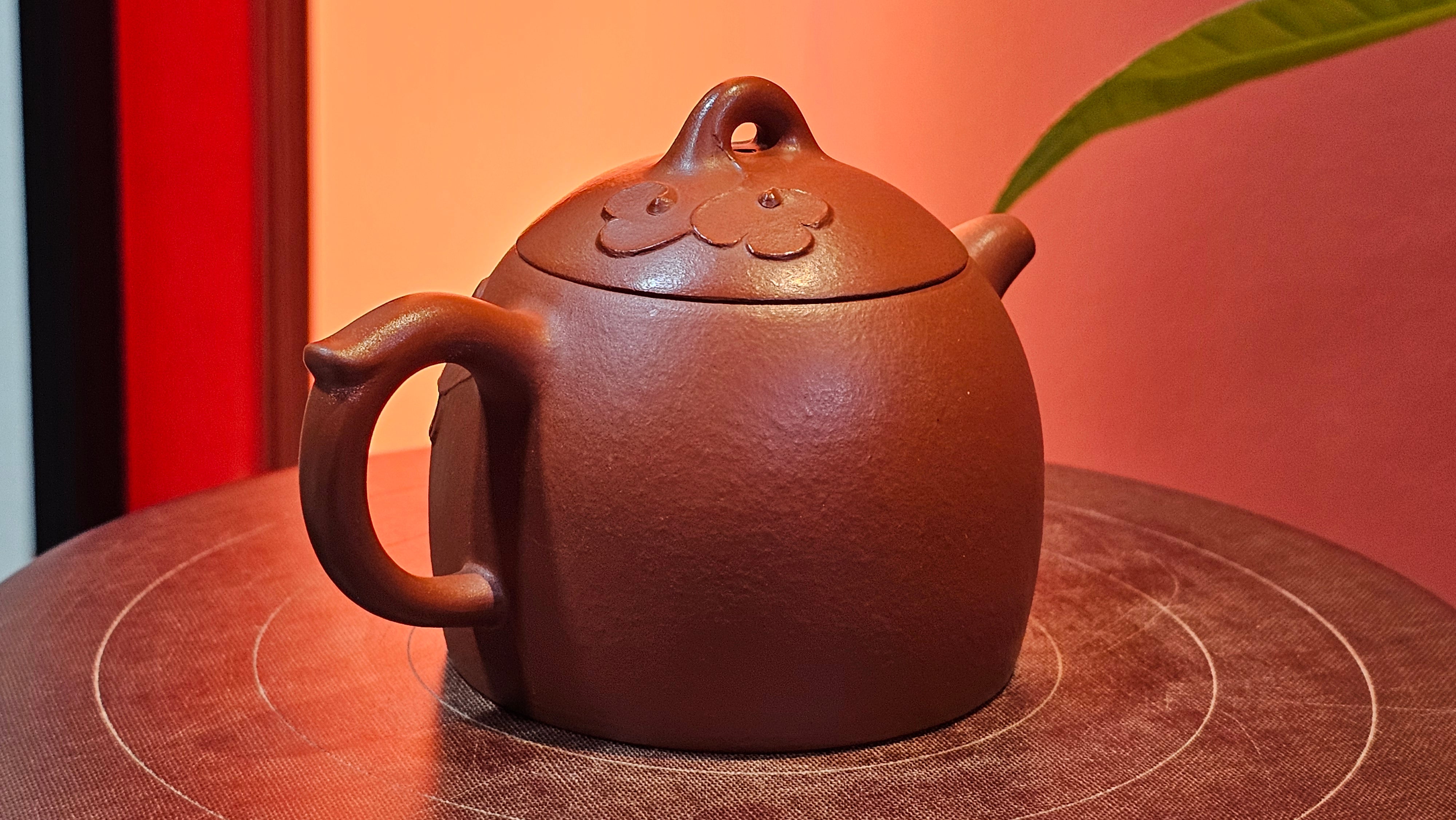 Mini! Qin Quan 秦权, with Oriental Clouds Embellishments 云朵贴花工艺, 116.2ml, Xiao Mei Yao Zhu Ni , by Craftsman Chen Yue Fei 陈跃飞 ~ Congratulations!to Mr M.G.! 2130hrs 22nd August 2025, Puteaux! France🇫🇷.