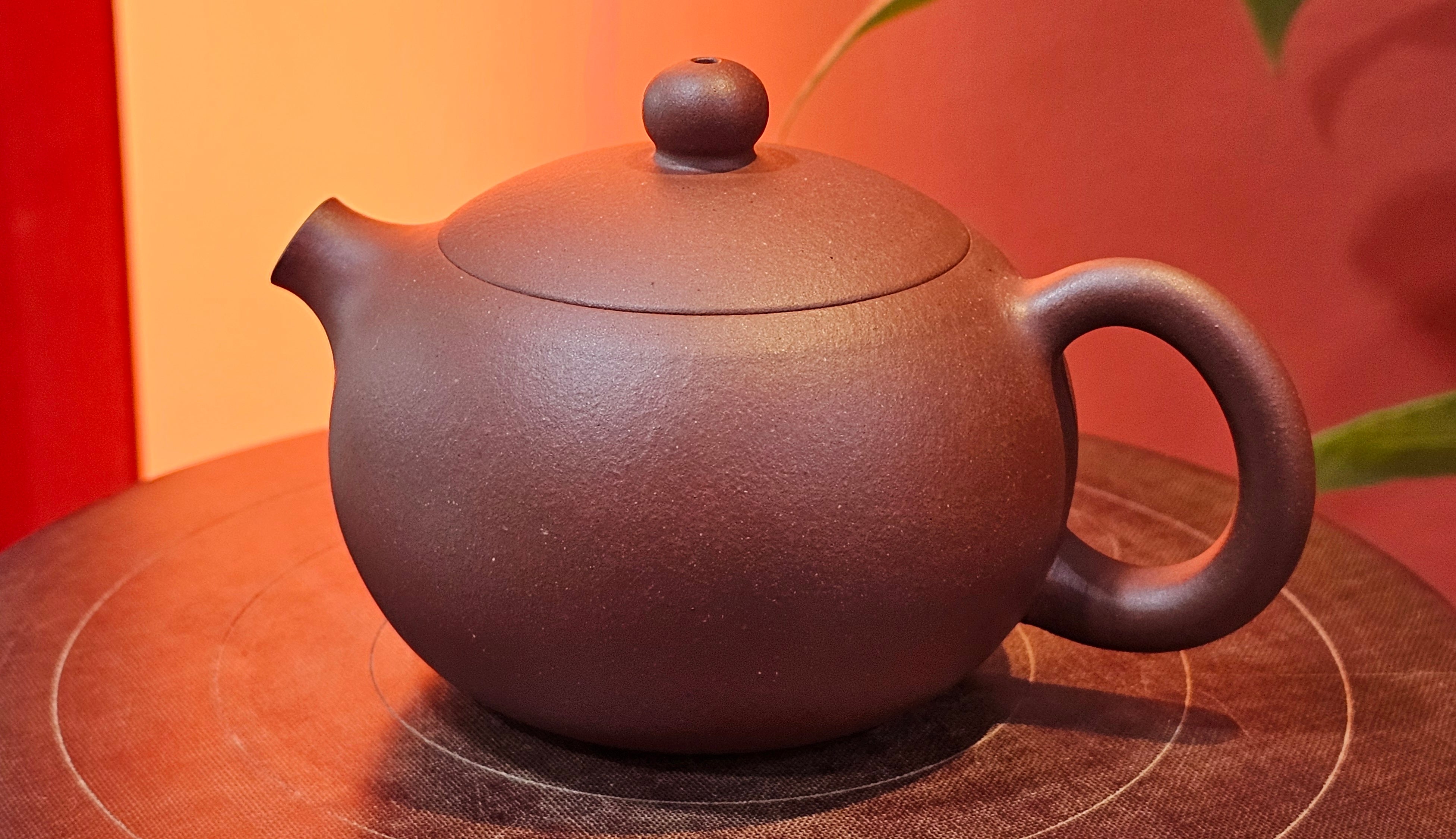 Xi Shi 西施, 145.9ml, Di Cao Qing Zi Ni 底槽青紫泥, by Craftsman Gu Xiao Ming 顾小明 ~ Congratulations to!Mr R.P.! 1422hrs 4th Sept 2025! Lawndale, CA!