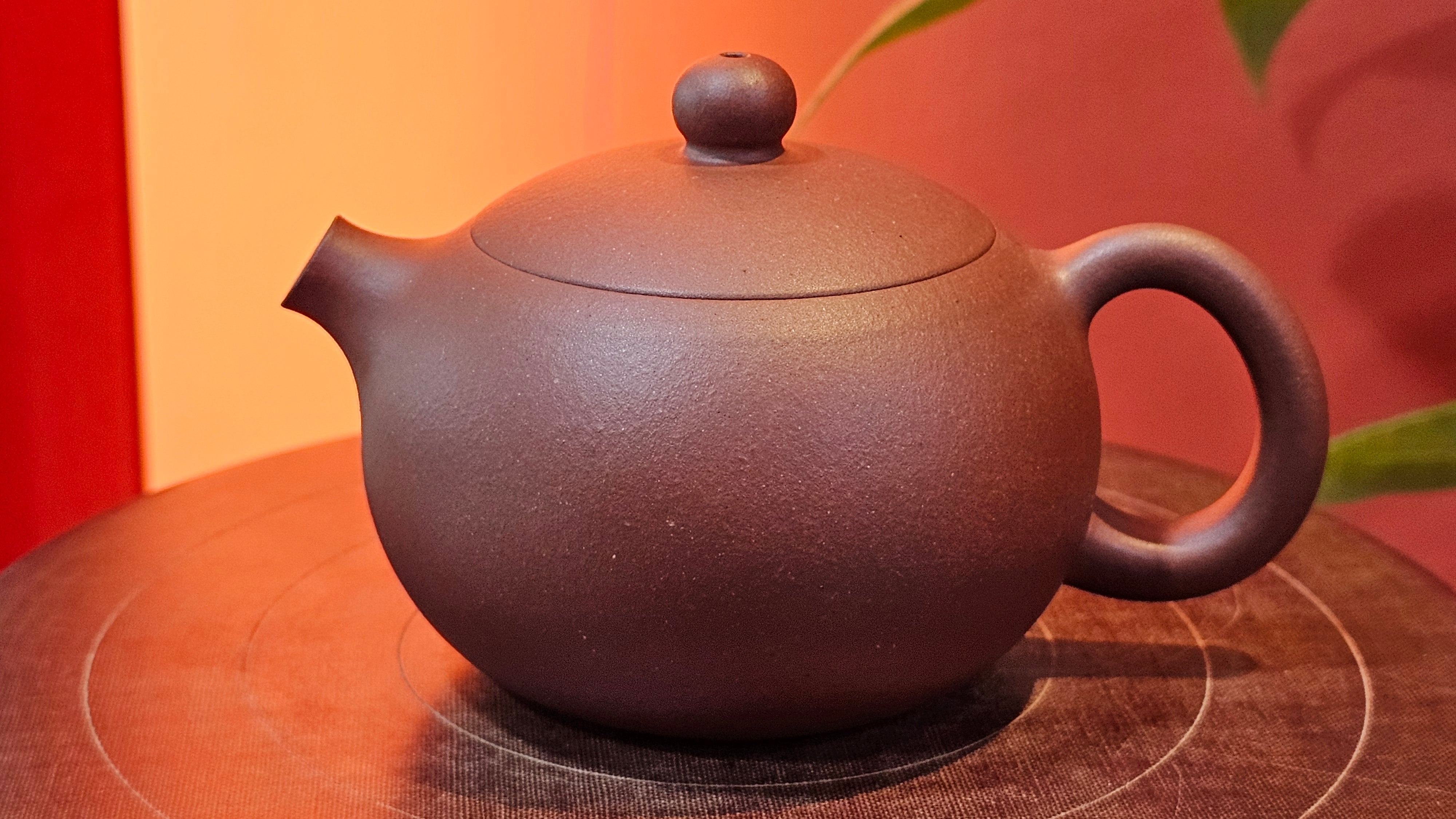 Xi Shi 西施, 145.9ml, Di Cao Qing Zi Ni 底槽青紫泥, by Craftsman Gu Xiao Ming 顾小明 ~ Congratulations to!Mr R.P.! 1422hrs 4th Sept 2025! Lawndale, CA!