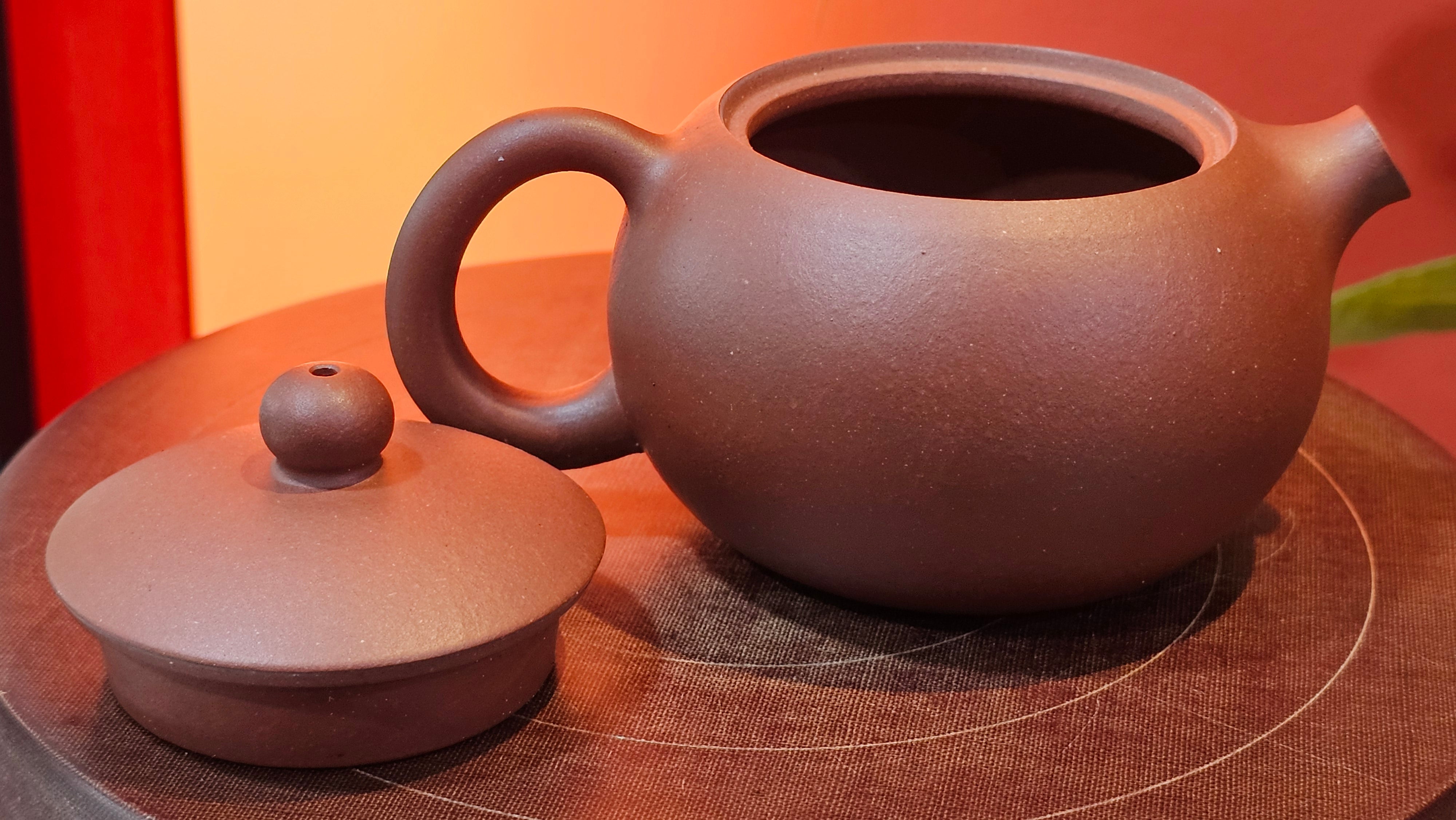 Xi Shi 西施, 145.9ml, Di Cao Qing Zi Ni 底槽青紫泥, by Craftsman Gu Xiao Ming 顾小明 ~ Congratulations to!Mr R.P.! 1422hrs 4th Sept 2025! Lawndale, CA!