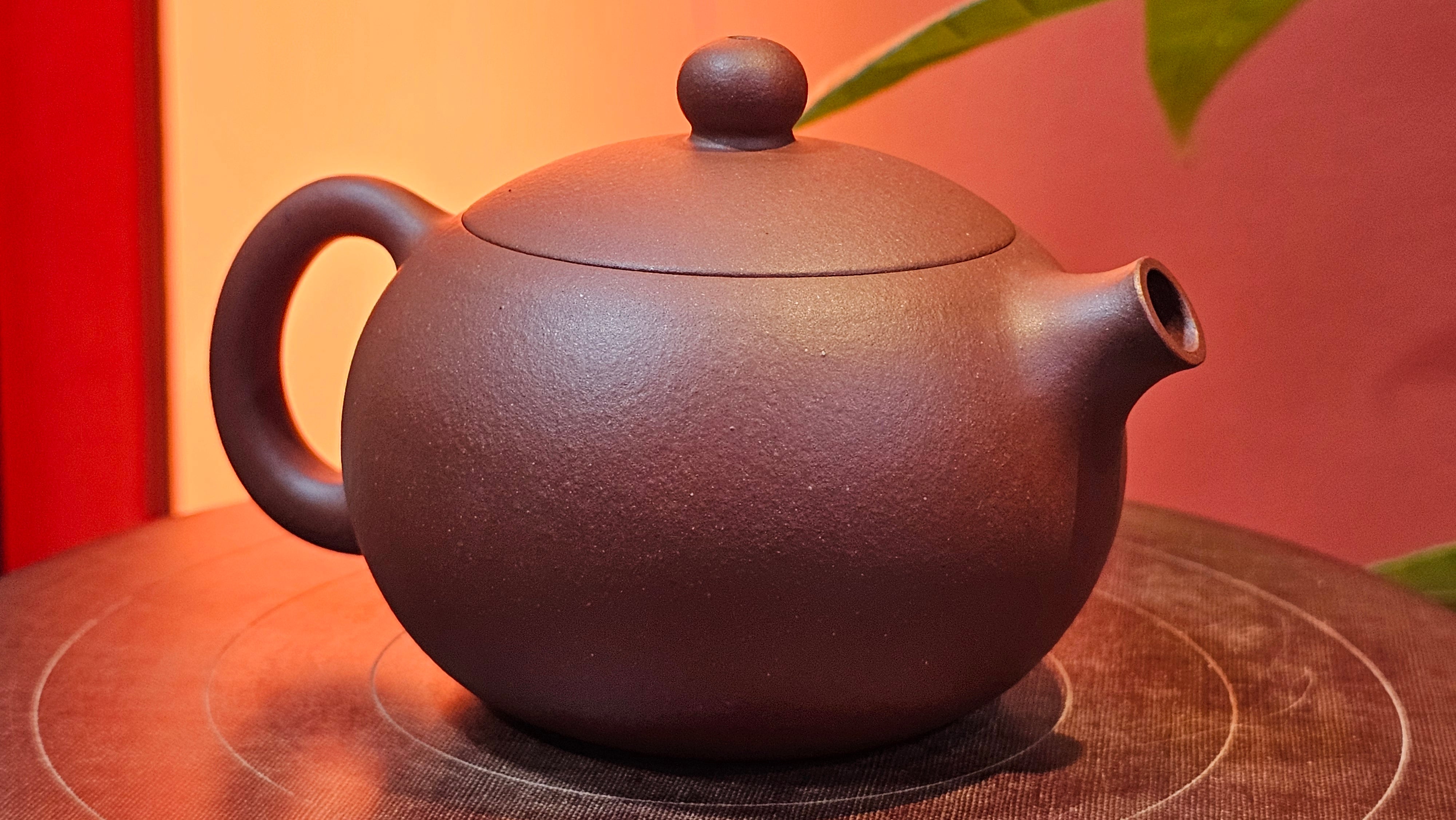 Xi Shi 西施, 145.9ml, Di Cao Qing Zi Ni 底槽青紫泥, by Craftsman Gu Xiao Ming 顾小明 ~ Congratulations to!Mr R.P.! 1422hrs 4th Sept 2025! Lawndale, CA!