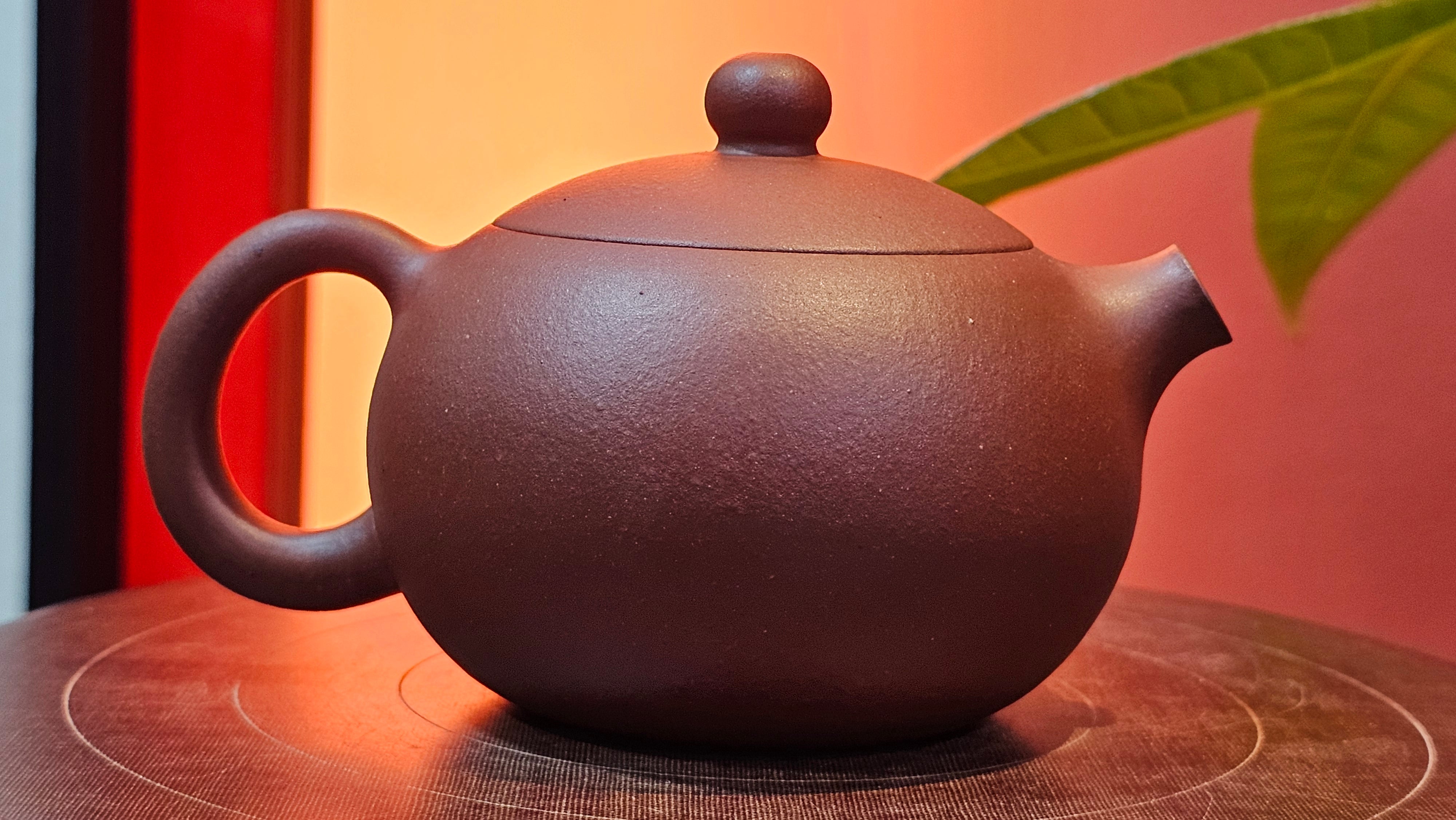 Xi Shi 西施, 145.9ml, Di Cao Qing Zi Ni 底槽青紫泥, by Craftsman Gu Xiao Ming 顾小明 ~ Congratulations to!Mr R.P.! 1422hrs 4th Sept 2025! Lawndale, CA!