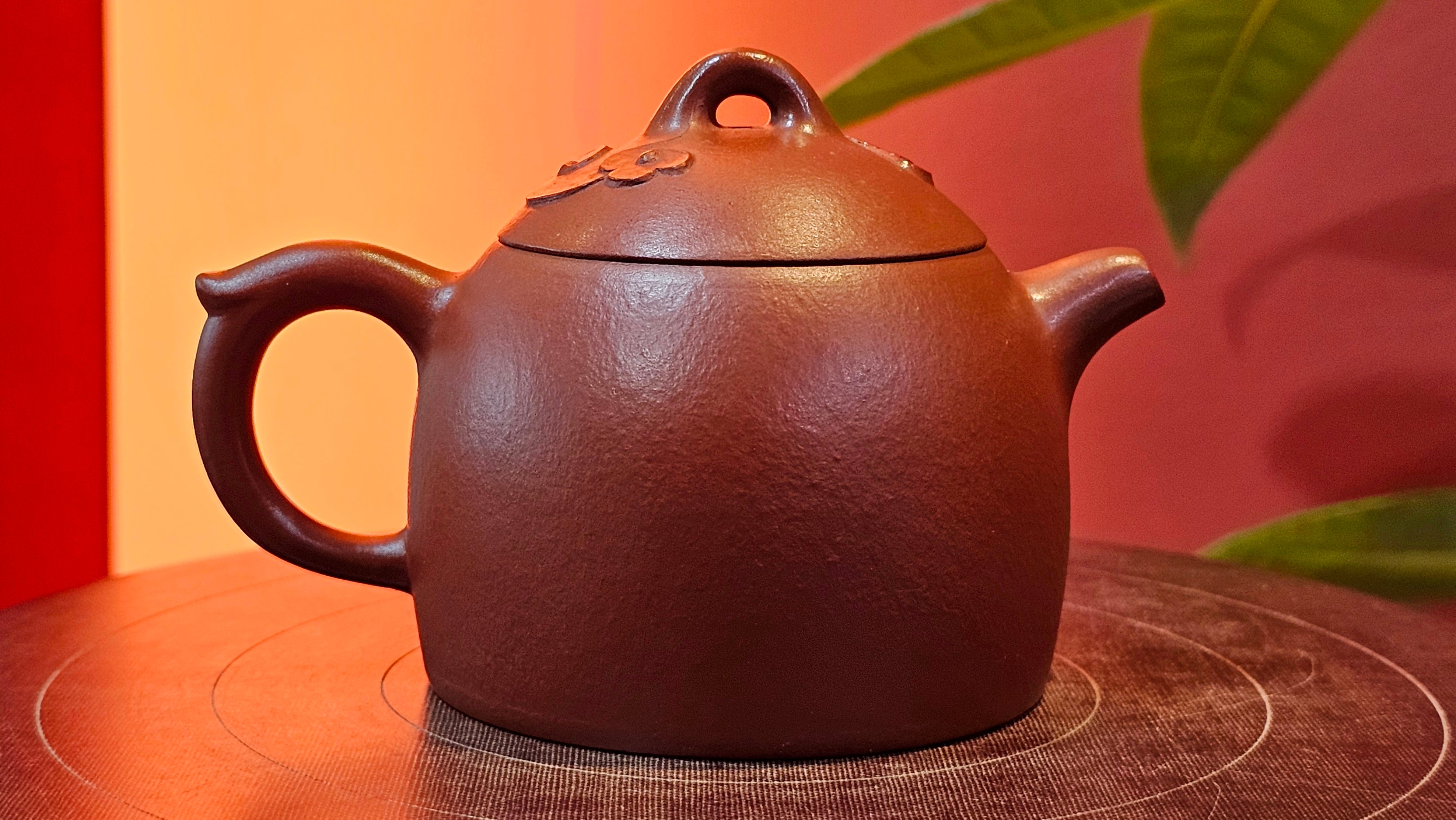 Mini! Qin Quan 秦权, with Oriental Clouds Embellishments 云朵贴花工艺, 114.6ml, Xiao Mei Yao Zhu Ni 小煤窑朱泥, by Craftsman Chen Yue Fei 陈跃飞 ~ Congratulations to Prof K.D.! 1124hrs 11th Sept 2025, San Jose! CA.