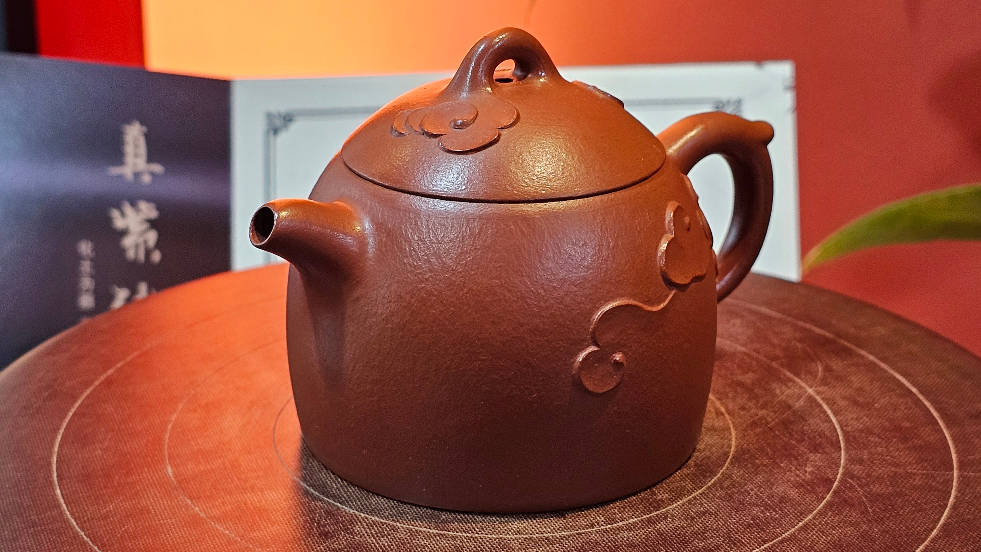 Mini! Qin Quan 秦权, with Oriental Clouds Embellishments 云朵贴花工艺, 114.6ml, Xiao Mei Yao Zhu Ni 小煤窑朱泥, by Craftsman Chen Yue Fei 陈跃飞 ~ Congratulations to Prof K.D.! 1124hrs 11th Sept 2025, San Jose! CA.