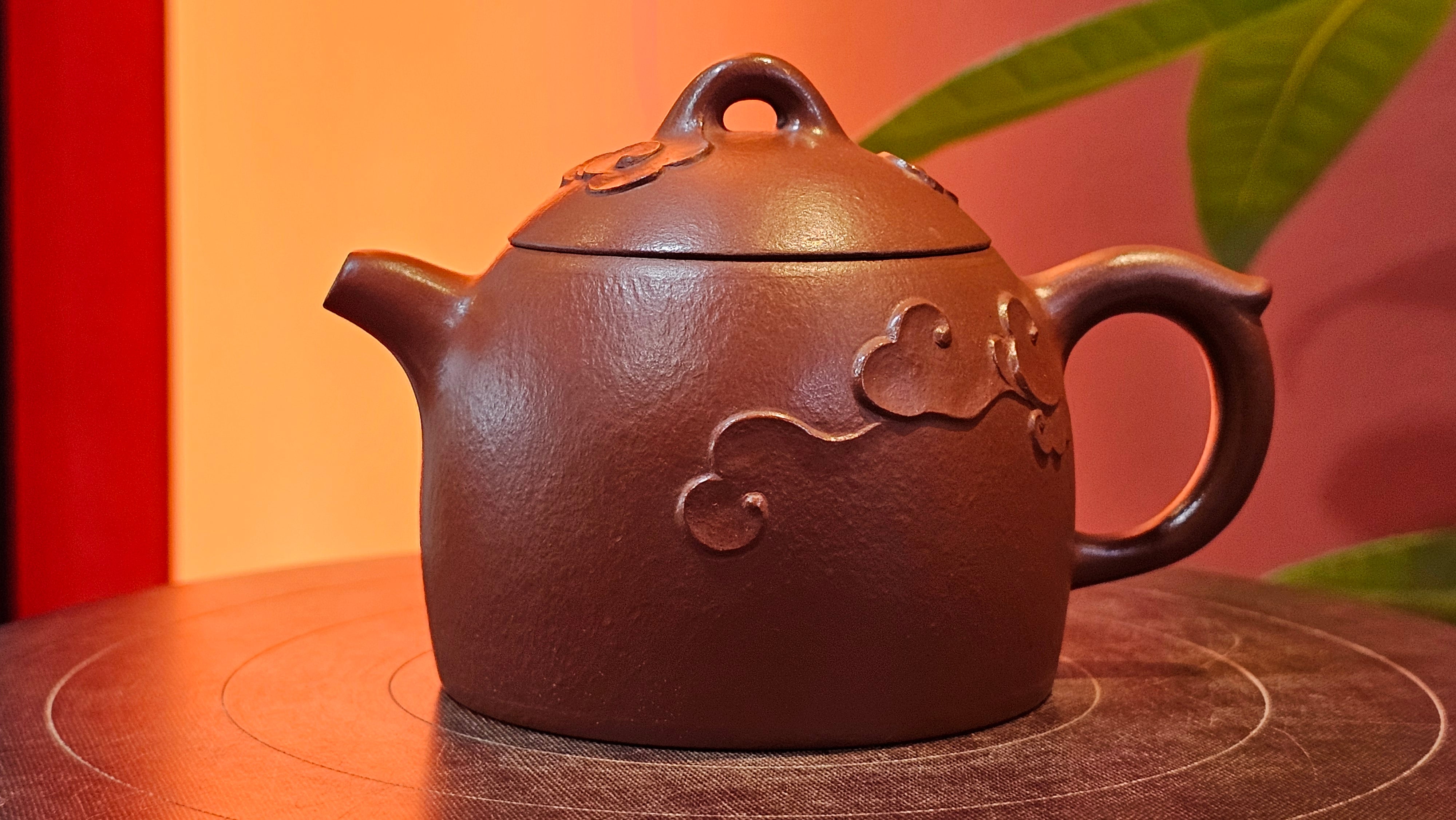 Mini! Qin Quan 秦权, with Oriental Clouds Embellishments 云朵贴花工艺, 114.6ml, Xiao Mei Yao Zhu Ni 小煤窑朱泥, by Craftsman Chen Yue Fei 陈跃飞 ~ Congratulations to Prof K.D.! 1124hrs 11th Sept 2025, San Jose! CA.