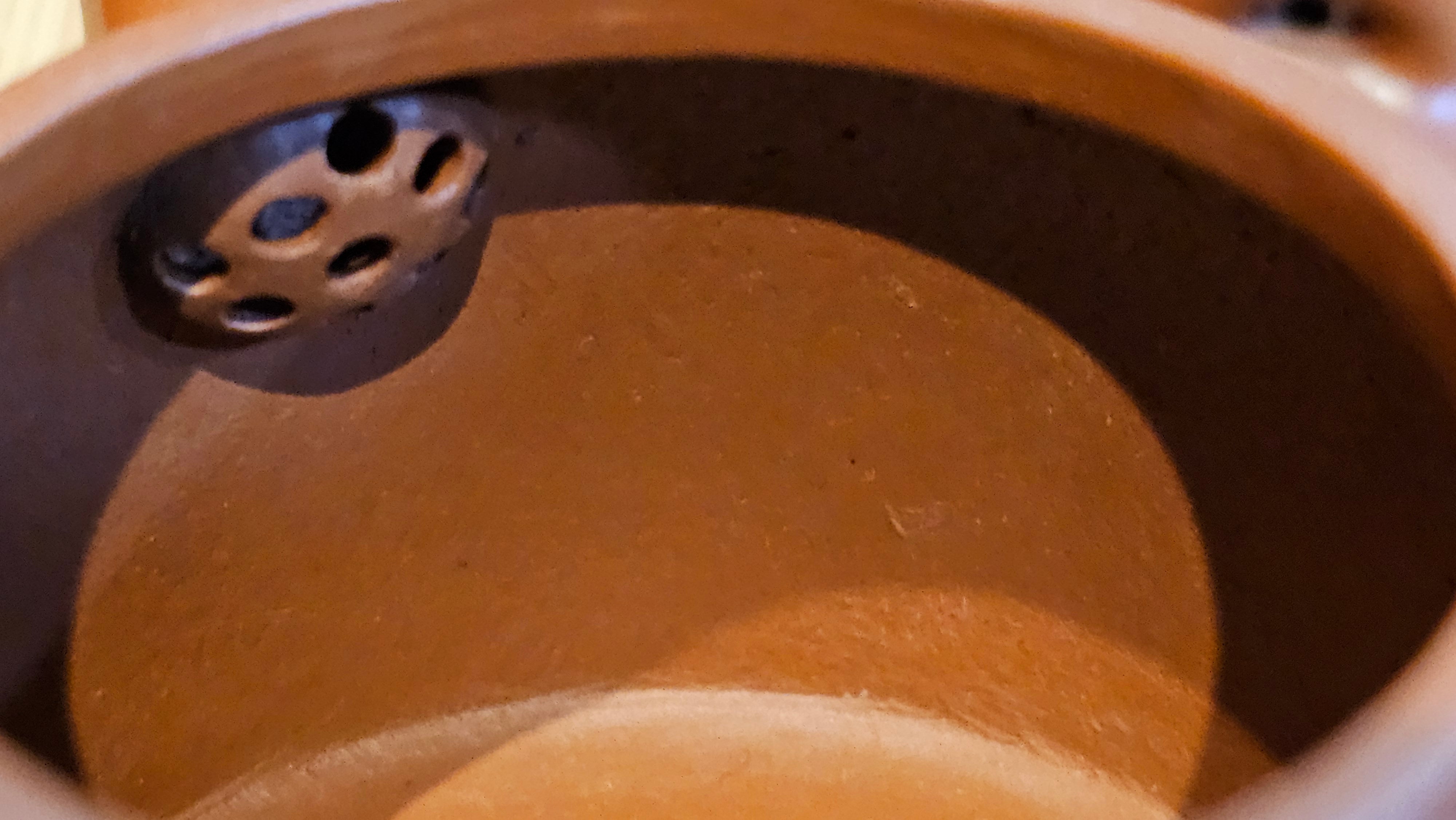 Mini! Qin Quan 秦权, with Oriental Clouds Embellishments 云朵贴花工艺, 114.6ml, Xiao Mei Yao Zhu Ni 小煤窑朱泥, by Craftsman Chen Yue Fei 陈跃飞 ~ Congratulations to Prof K.D.! 1124hrs 11th Sept 2025, San Jose! CA.