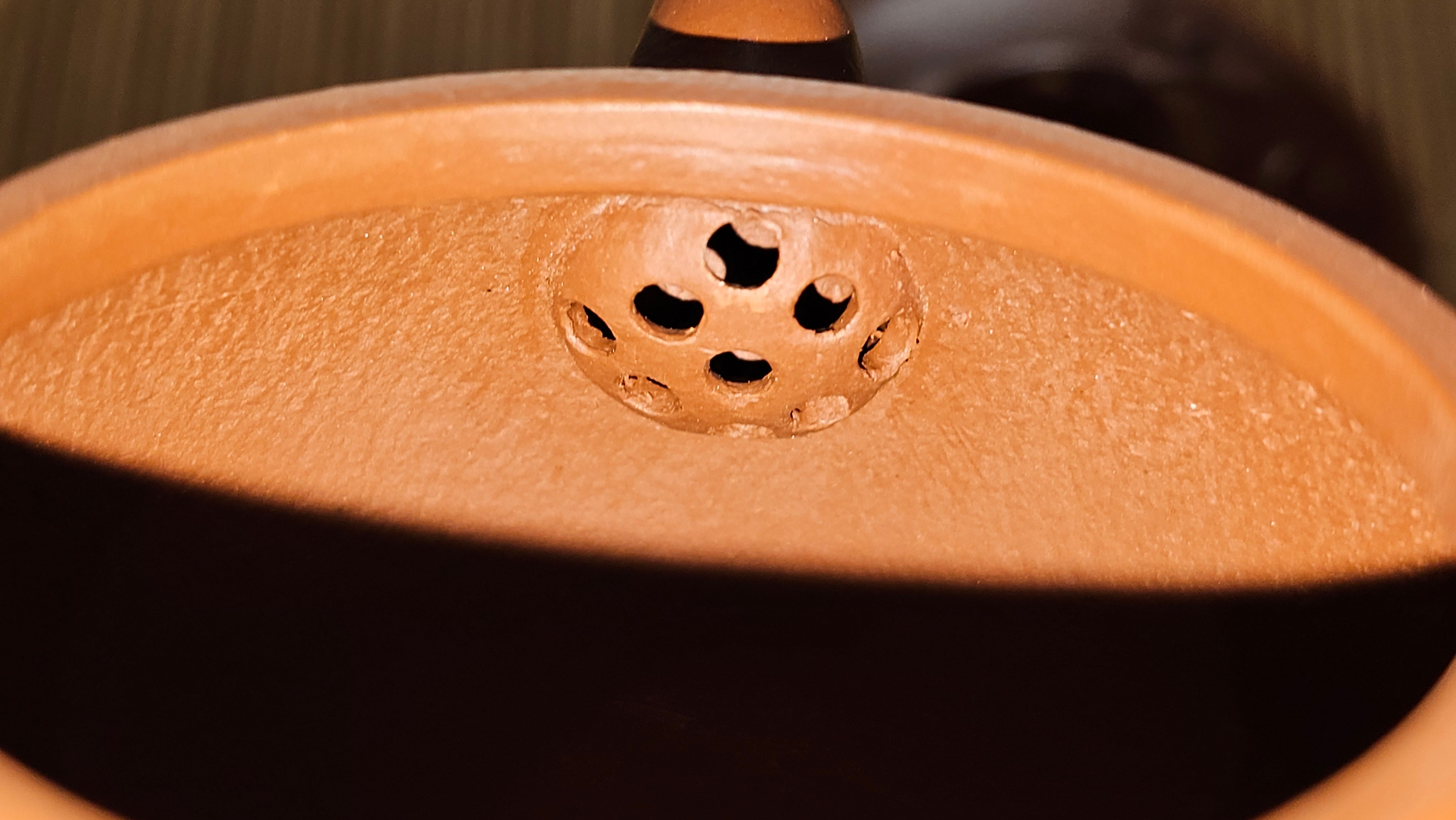 Mini! Qin Quan 秦权, with Oriental Clouds Embellishments 云朵贴花工艺, 114.6ml, Xiao Mei Yao Zhu Ni 小煤窑朱泥, by Craftsman Chen Yue Fei 陈跃飞 ~ Congratulations to Prof K.D.! 1124hrs 11th Sept 2025, San Jose! CA.