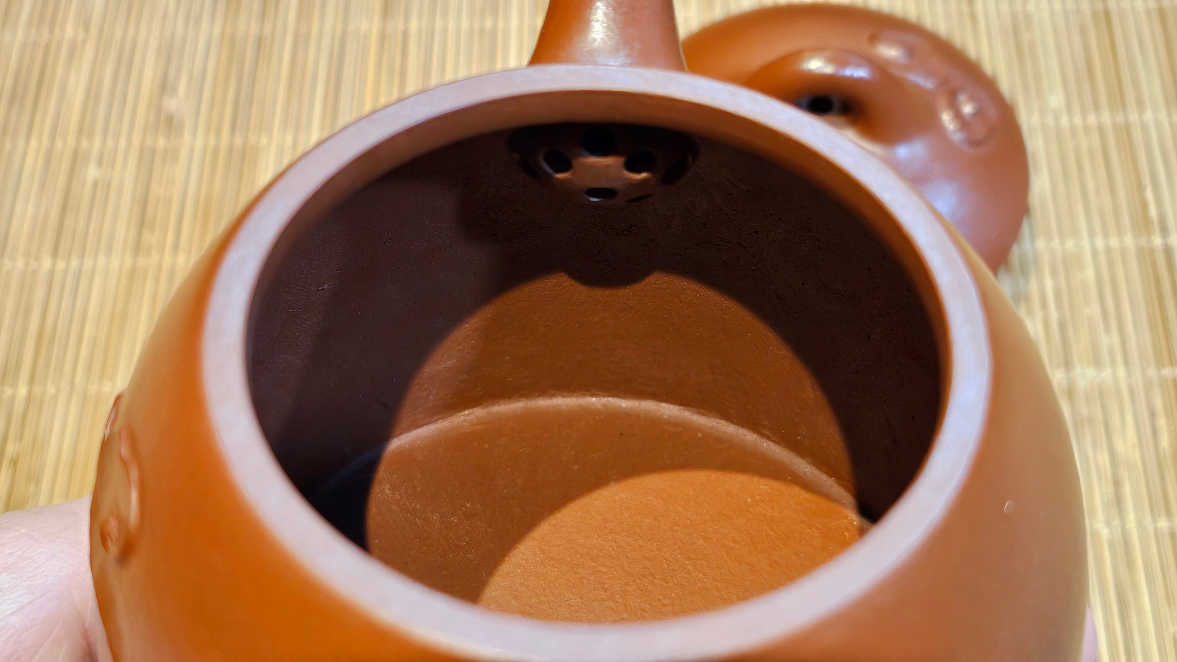 Qin Quan 秦权, with Oriental Clouds Embellishments 云朵贴花工艺, 191.3ml, Xiao Mei Yao Zhu Ni 小煤窑朱泥, by Craftsman Chen Yue Fei 陈跃飞 ~!Congratulations to Mr B.J.! 1014hrs 5th Oct 2025, Summerville, Canada🇨🇦!