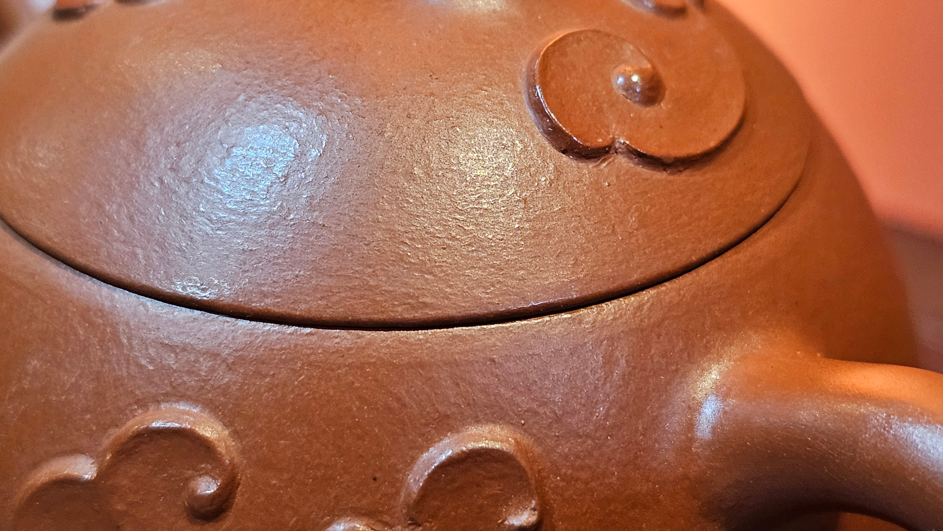 Mini! Qin Quan 秦权, with Oriental Clouds Embellishments 云朵贴花工艺, 114.6ml, Xiao Mei Yao Zhu Ni 小煤窑朱泥, by Craftsman Chen Yue Fei 陈跃飞 ~ Congratulations to Prof K.D.! 1124hrs 11th Sept 2025, San Jose! CA.