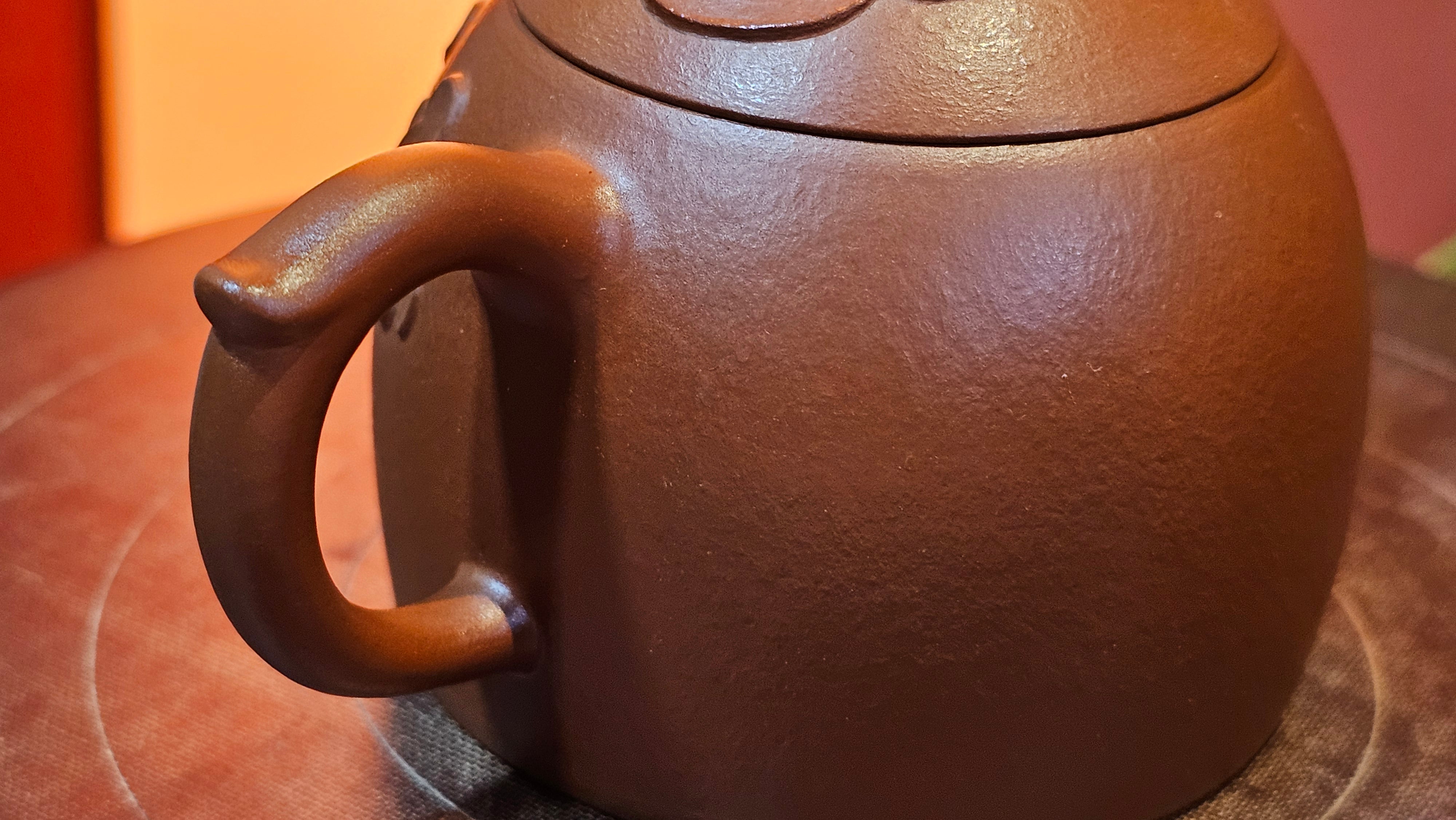 Mini! Qin Quan 秦权, with Oriental Clouds Embellishments 云朵贴花工艺, 114.6ml, Xiao Mei Yao Zhu Ni 小煤窑朱泥, by Craftsman Chen Yue Fei 陈跃飞 ~ Congratulations to Prof K.D.! 1124hrs 11th Sept 2025, San Jose! CA.