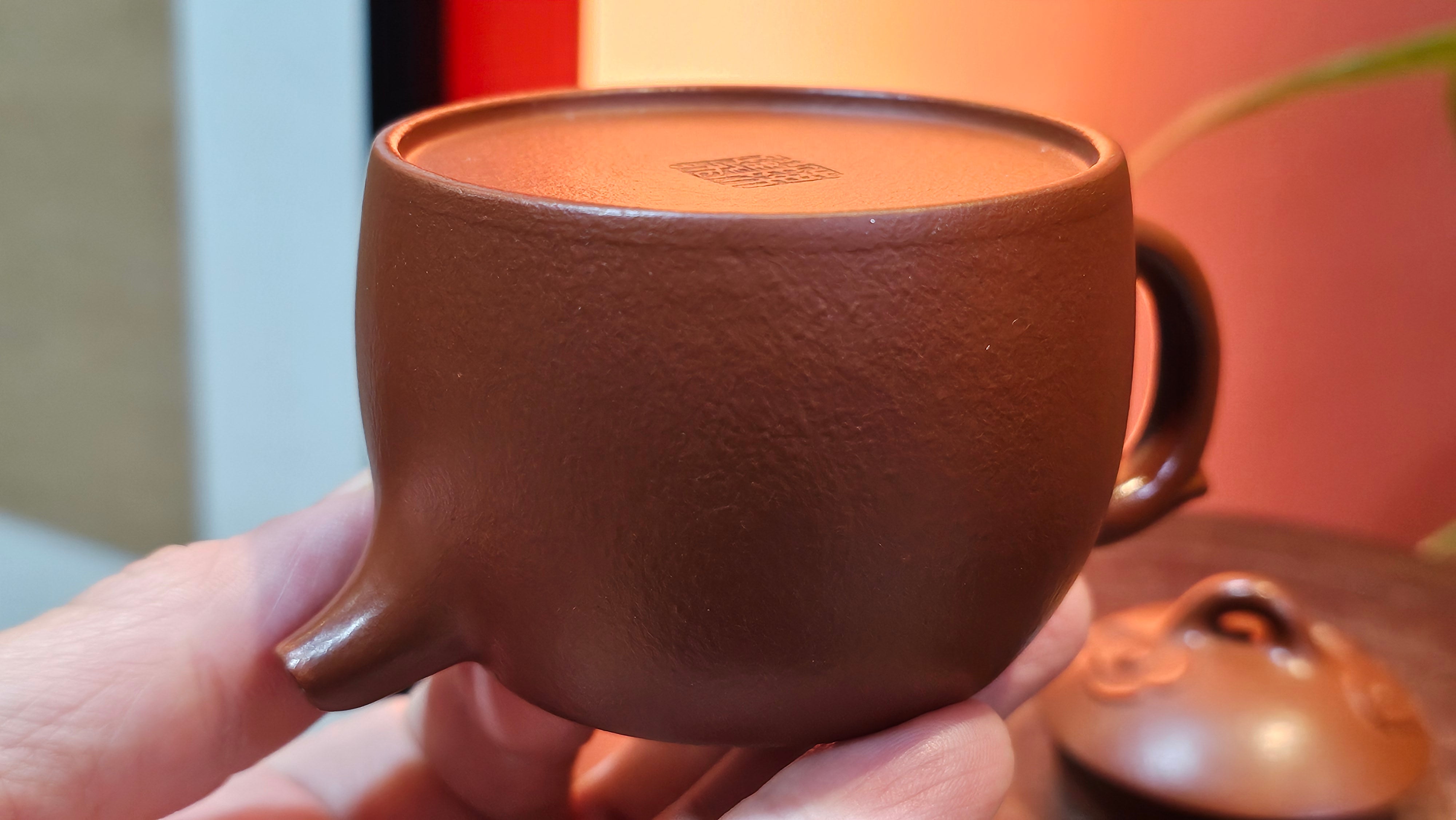 Mini! Qin Quan 秦权, with Oriental Clouds Embellishments 云朵贴花工艺, 114.6ml, Xiao Mei Yao Zhu Ni 小煤窑朱泥, by Craftsman Chen Yue Fei 陈跃飞 ~ Congratulations to Prof K.D.! 1124hrs 11th Sept 2025, San Jose! CA.