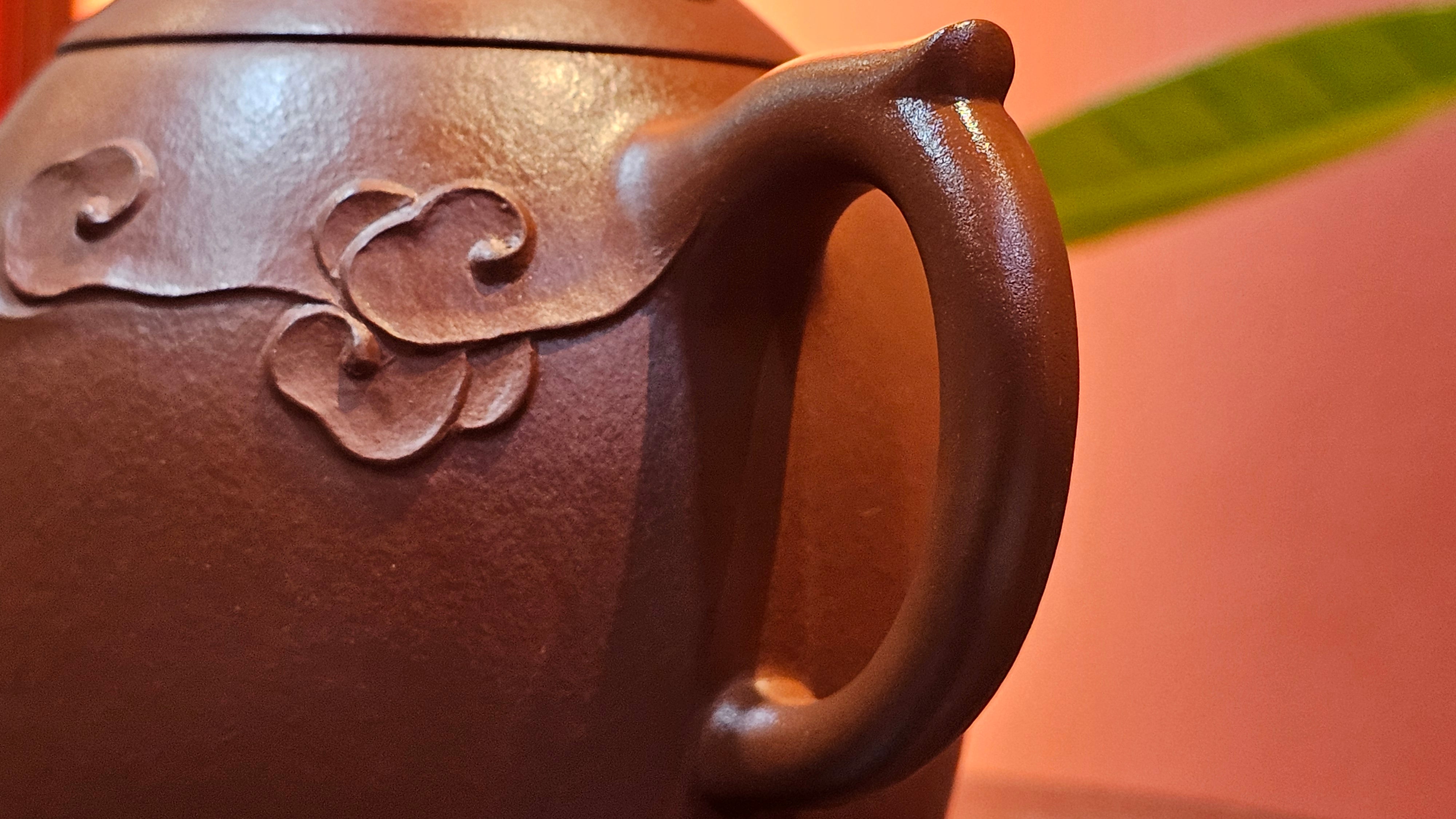 Qin Quan 秦权, with Oriental Clouds Embellishments 云朵贴花工艺, 191.3ml, Xiao Mei Yao Zhu Ni 小煤窑朱泥, by Craftsman Chen Yue Fei 陈跃飞 ~!Congratulations to Mr B.J.! 1014hrs 5th Oct 2025, Summerville, Canada🇨🇦!