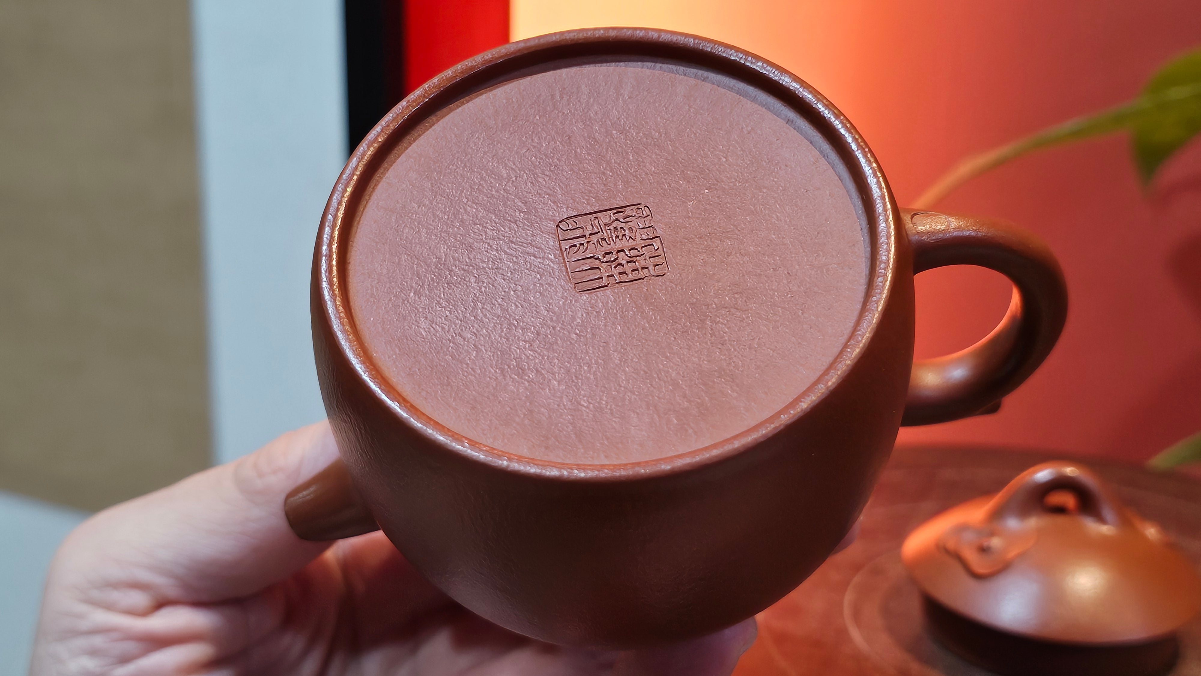 Qin Quan 秦权, with Oriental Clouds Embellishments 云朵贴花工艺, 191.3ml, Xiao Mei Yao Zhu Ni 小煤窑朱泥, by Craftsman Chen Yue Fei 陈跃飞 ~!Congratulations to Mr B.J.! 1014hrs 5th Oct 2025, Summerville, Canada🇨🇦!