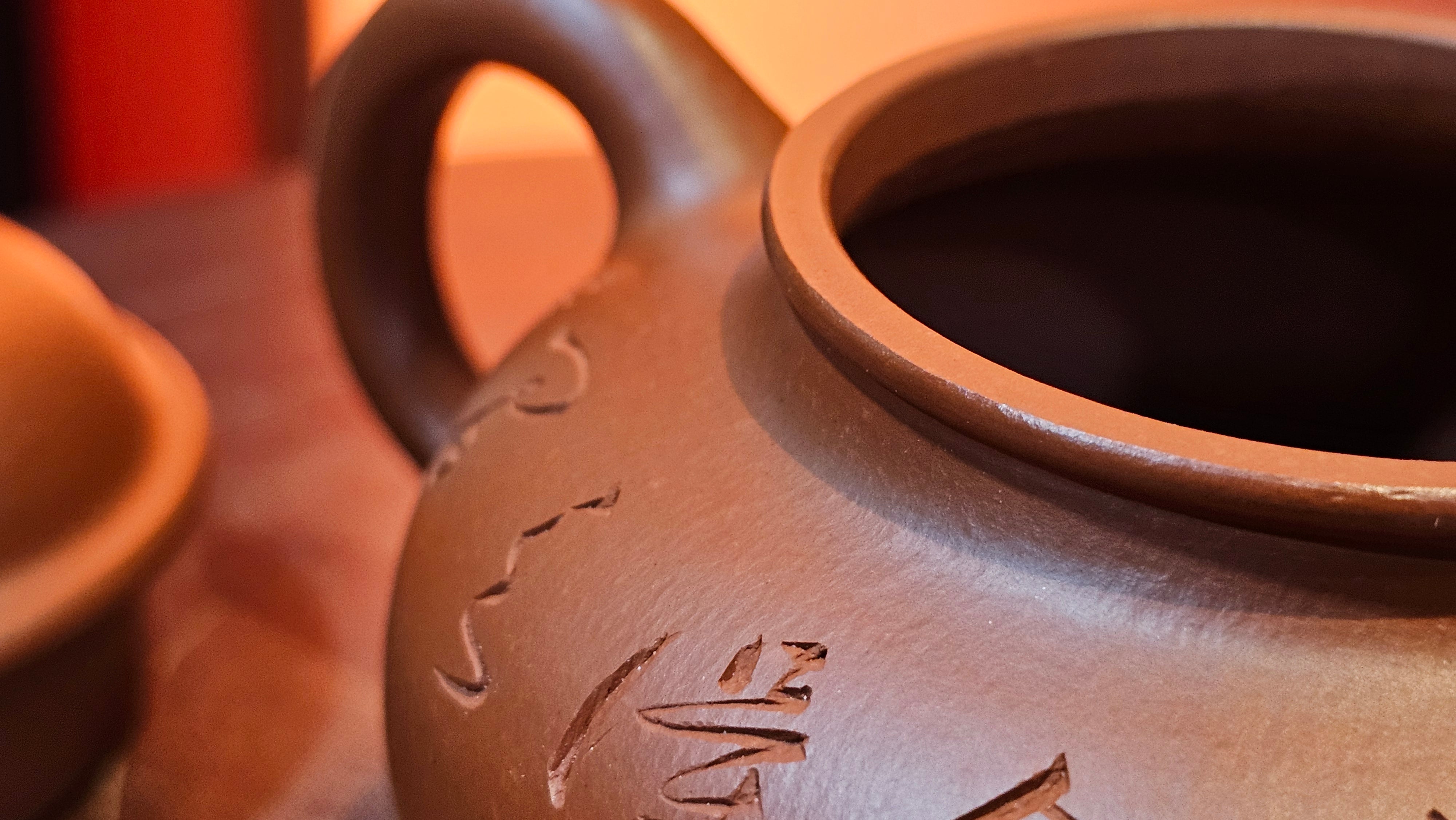 Rong Tian 容天, 139.6ml, Xiao Mei Yao Zhu Ni 小煤窑朱泥,  by Craftsman Chen Yue Fei 陈跃飞, Engraving by Craftsman Yi De Shu 一德书 ~!Congratulations to!Mr B.H.S.! 1240hrs 16th Sept 2025, Jakarta, Indonesia🇮🇩!