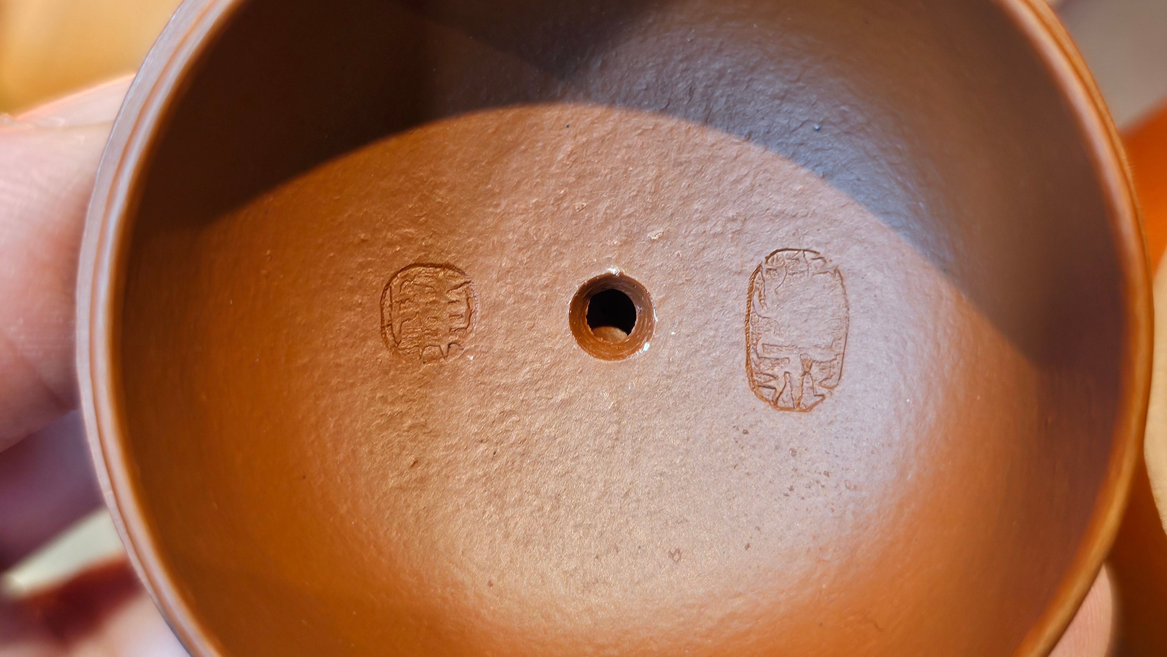 Mini! Qin Quan 秦权, with Oriental Clouds Embellishments 云朵贴花工艺, 114.6ml, Xiao Mei Yao Zhu Ni 小煤窑朱泥, by Craftsman Chen Yue Fei 陈跃飞 ~ Congratulations to Prof K.D.! 1124hrs 11th Sept 2025, San Jose! CA.