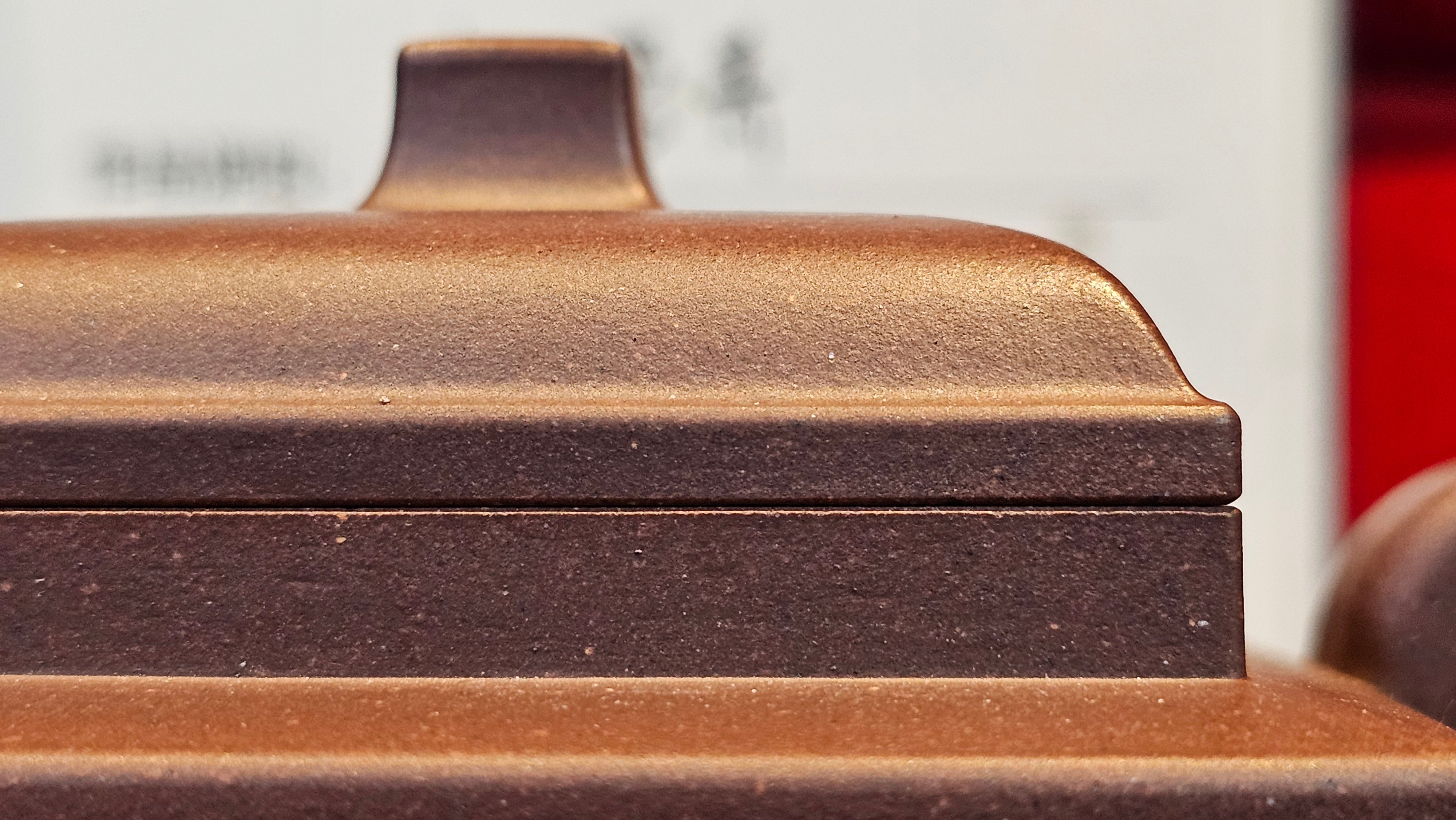 《若思四方》"Ruo Si Si Fang", 249.8ml, with Engraving, Di Cao Qing Zi Ni 底槽青紫泥, by L2A Senior Consummate Artist Yuan Hui 袁辉 ~!Congratulations!to Ms M.L., 0635hrs 30th August 2025, Phoenix, AZ!