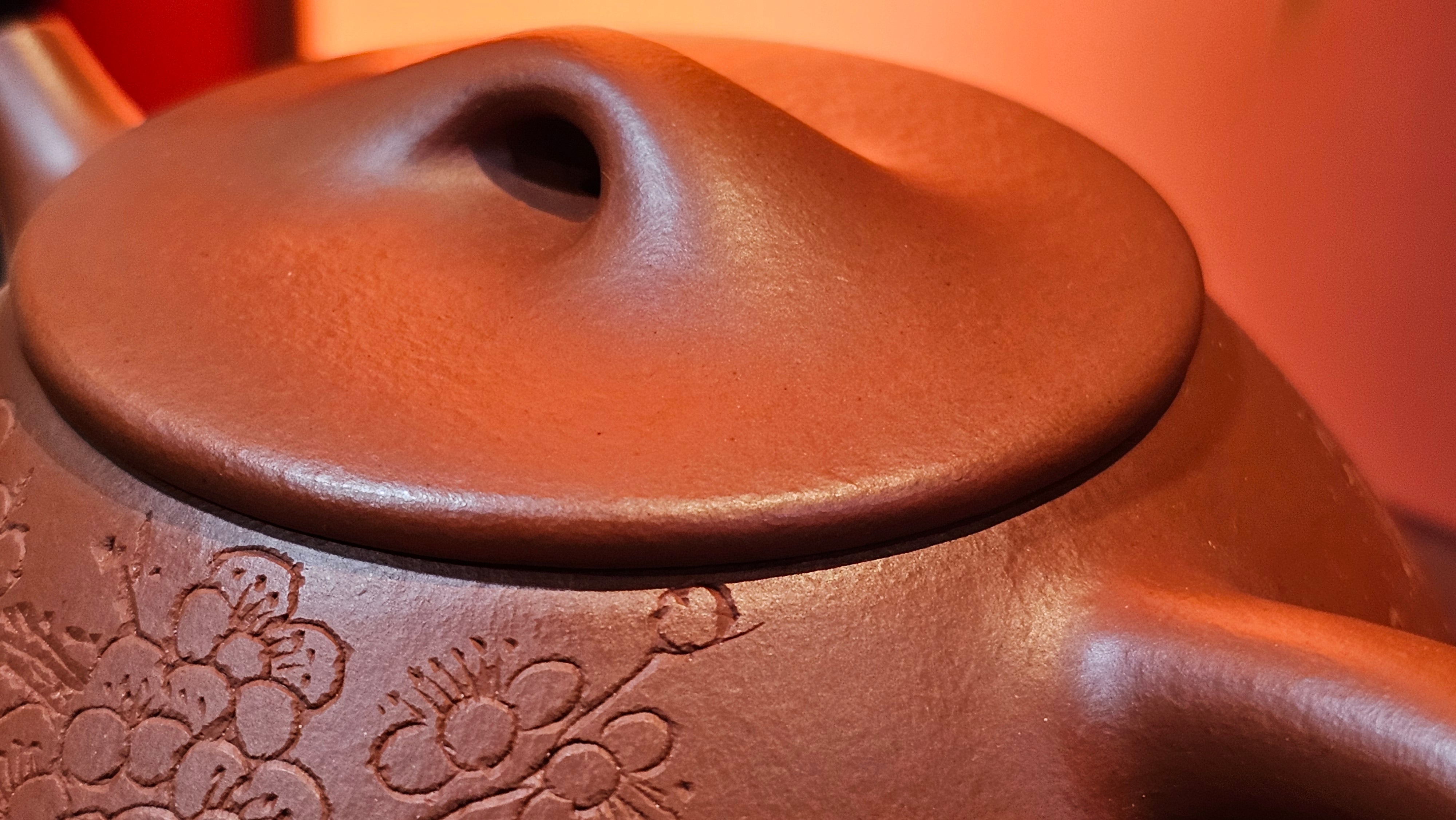 Jing Zhou Shi Piao 景舟石瓢, 283.6ml, Xiao Mei Yao Zhu Ni 小煤窑朱泥, by Craftsman Wang Xing 王兴; "暗香疏影" and Plum Blossoms Engraving by Craftsman Yi De Shu 一德书 ~ Congratulations to Mr K.S.! 2200hrs 8th Sept 2025, Tiburon, CA!