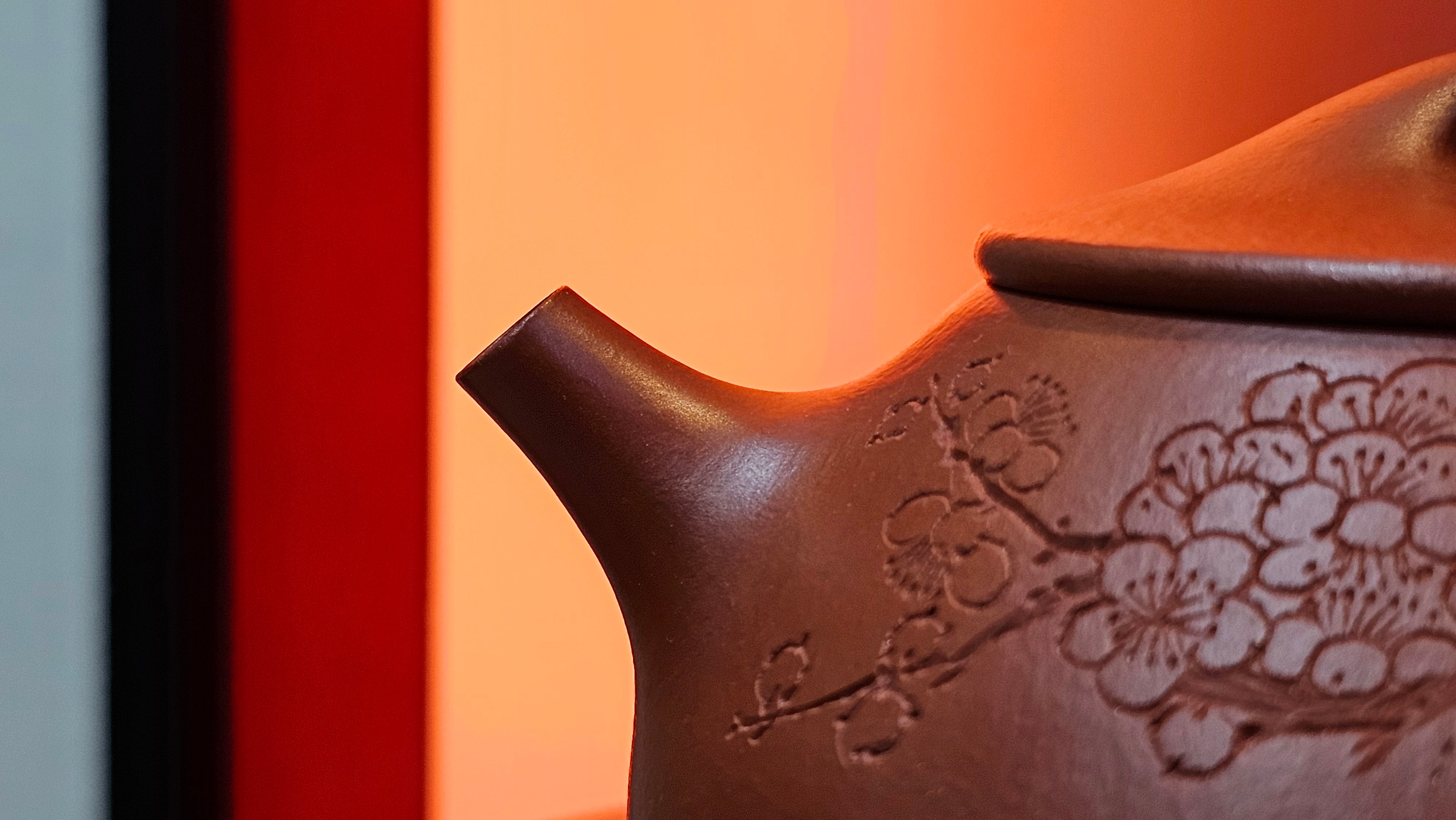 Jing Zhou Shi Piao 景舟石瓢, 283.6ml, Xiao Mei Yao Zhu Ni 小煤窑朱泥, by Craftsman Wang Xing 王兴; "暗香疏影" and Plum Blossoms Engraving by Craftsman Yi De Shu 一德书 ~ Congratulations to Mr K.S.! 2200hrs 8th Sept 2025, Tiburon, CA!