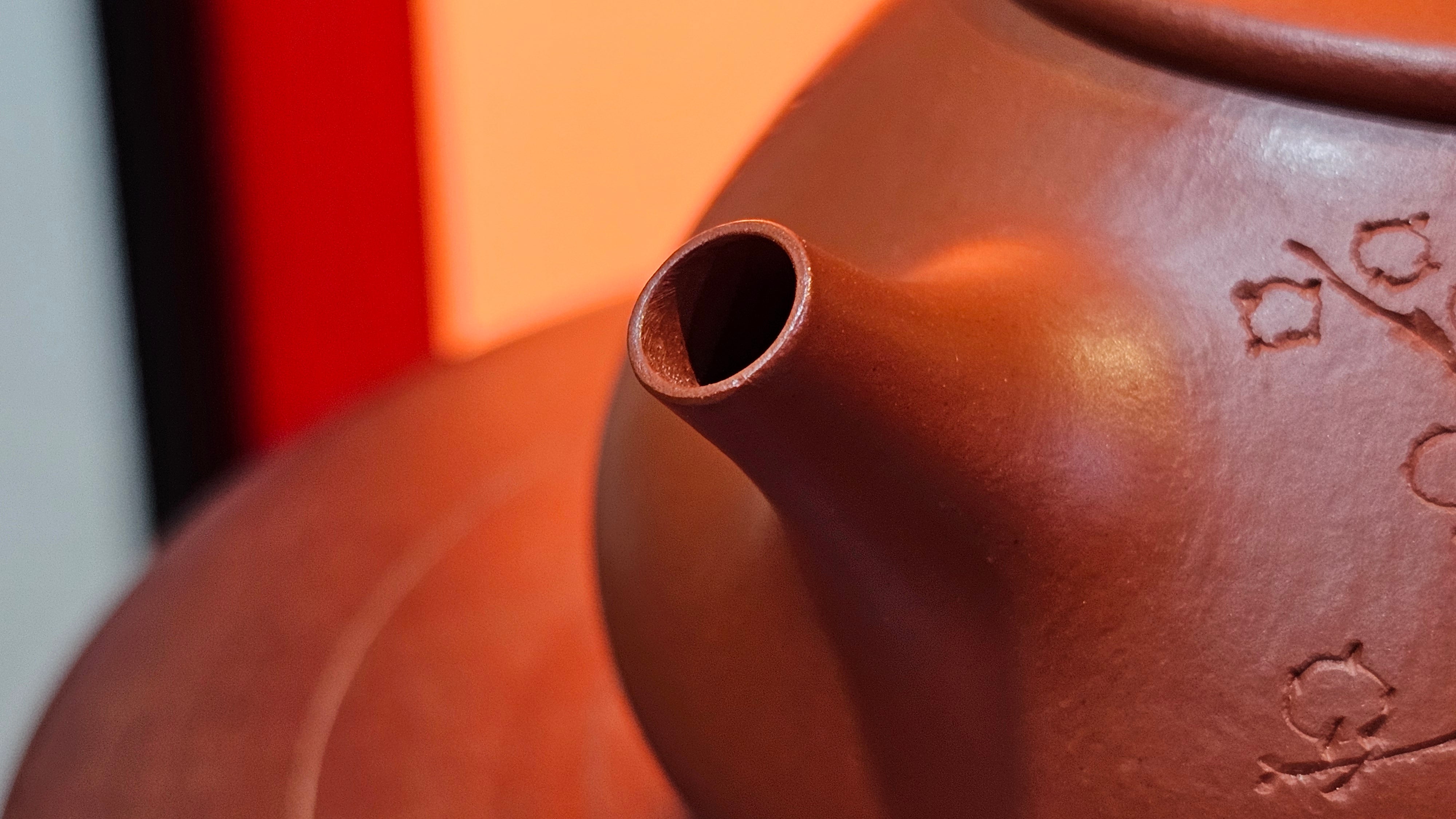 Jing Zhou Shi Piao 景舟石瓢, 283.6ml, Xiao Mei Yao Zhu Ni 小煤窑朱泥, by Craftsman Wang Xing 王兴; "暗香疏影" and Plum Blossoms Engraving by Craftsman Yi De Shu 一德书 ~ Congratulations to Mr K.S.! 2200hrs 8th Sept 2025, Tiburon, CA!