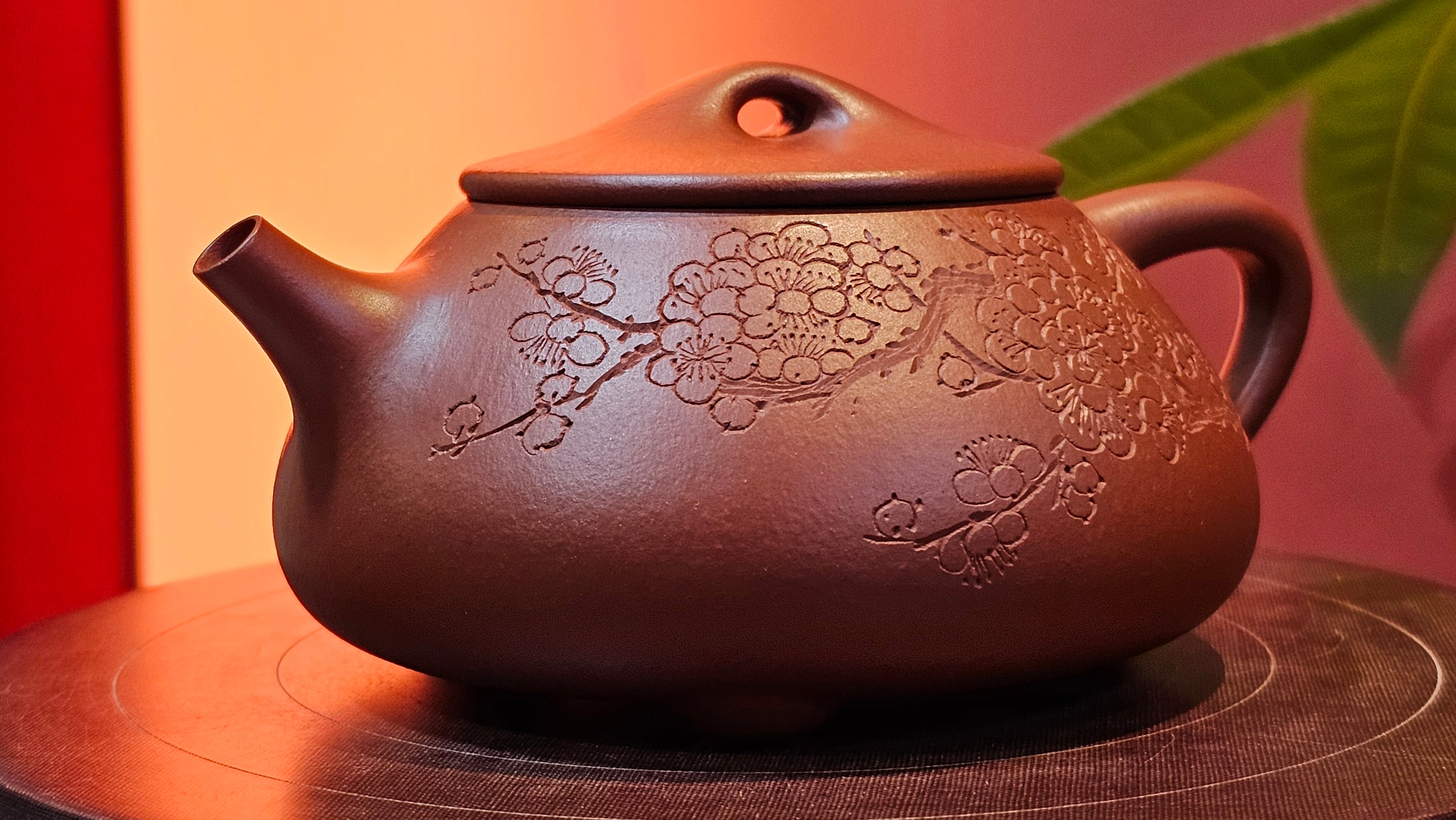 Jing Zhou Shi Piao 景舟石瓢, 283.6ml, Xiao Mei Yao Zhu Ni 小煤窑朱泥, by Craftsman Wang Xing 王兴; "暗香疏影" and Plum Blossoms Engraving by Craftsman Yi De Shu 一德书 ~ Congratulations to Mr K.S.! 2200hrs 8th Sept 2025, Tiburon, CA!