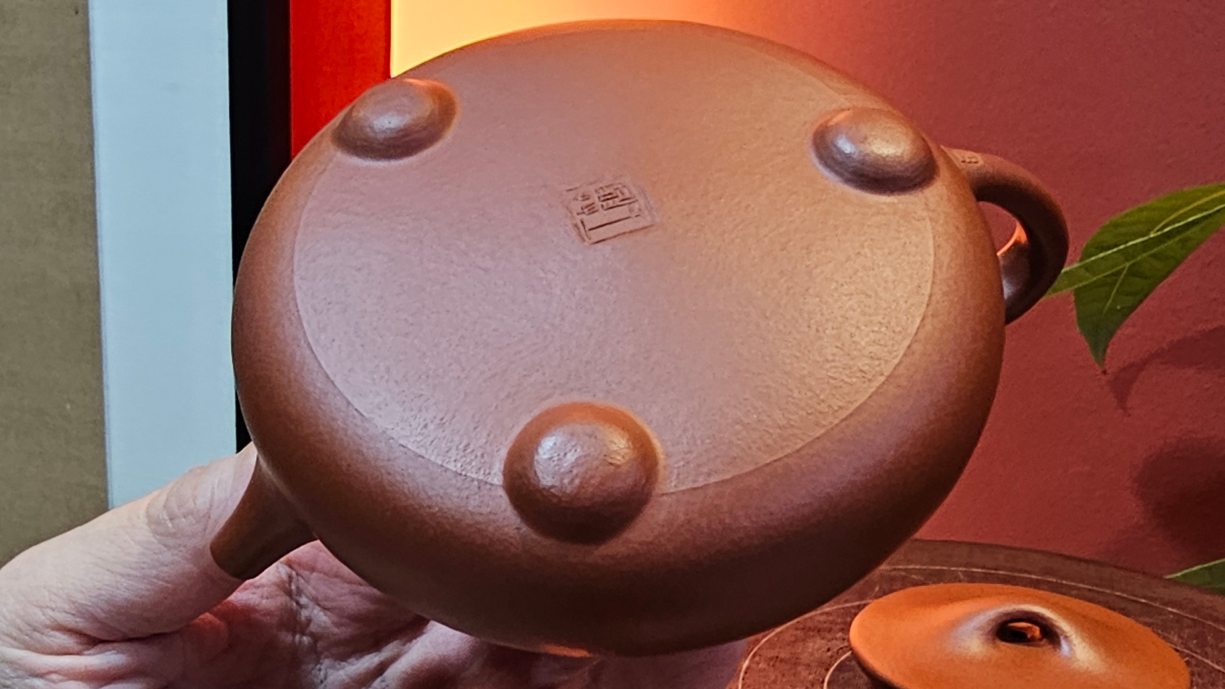 Jing Zhou Shi Piao 景舟石瓢, 283.6ml, Xiao Mei Yao Zhu Ni 小煤窑朱泥, by Craftsman Wang Xing 王兴; "暗香疏影" and Plum Blossoms Engraving by Craftsman Yi De Shu 一德书 ~ Congratulations to Mr K.S.! 2200hrs 8th Sept 2025, Tiburon, CA!