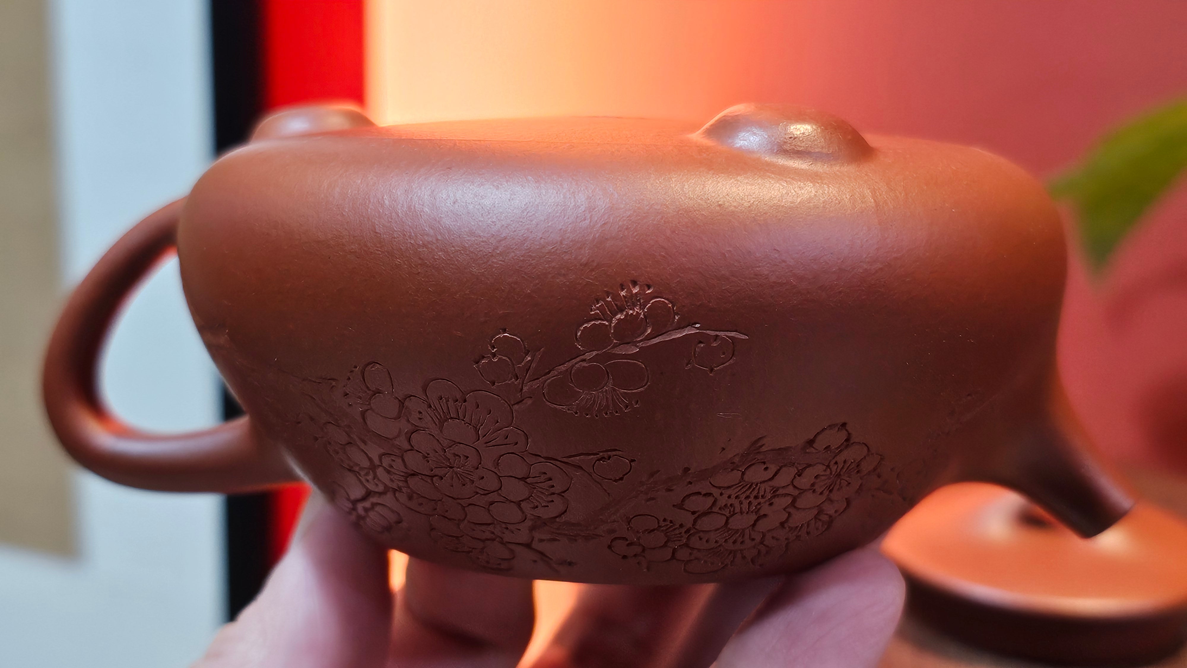 Jing Zhou Shi Piao 景舟石瓢, 283.6ml, Xiao Mei Yao Zhu Ni 小煤窑朱泥, by Craftsman Wang Xing 王兴; "暗香疏影" and Plum Blossoms Engraving by Craftsman Yi De Shu 一德书 ~ Congratulations to Mr K.S.! 2200hrs 8th Sept 2025, Tiburon, CA!