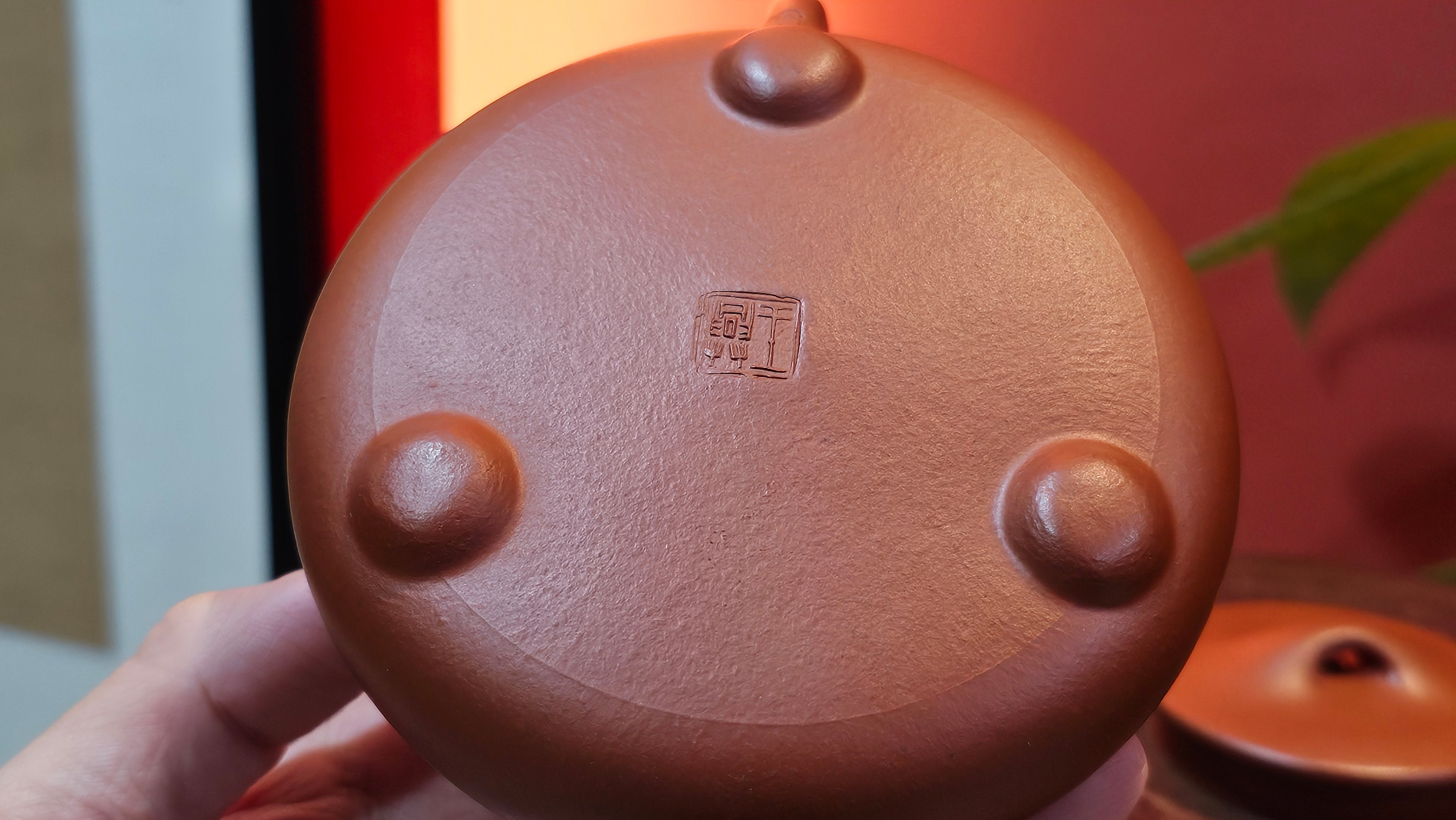 Jing Zhou Shi Piao 景舟石瓢, 283.6ml, Xiao Mei Yao Zhu Ni 小煤窑朱泥, by Craftsman Wang Xing 王兴; "暗香疏影" and Plum Blossoms Engraving by Craftsman Yi De Shu 一德书 ~ Congratulations to Mr K.S.! 2200hrs 8th Sept 2025, Tiburon, CA!