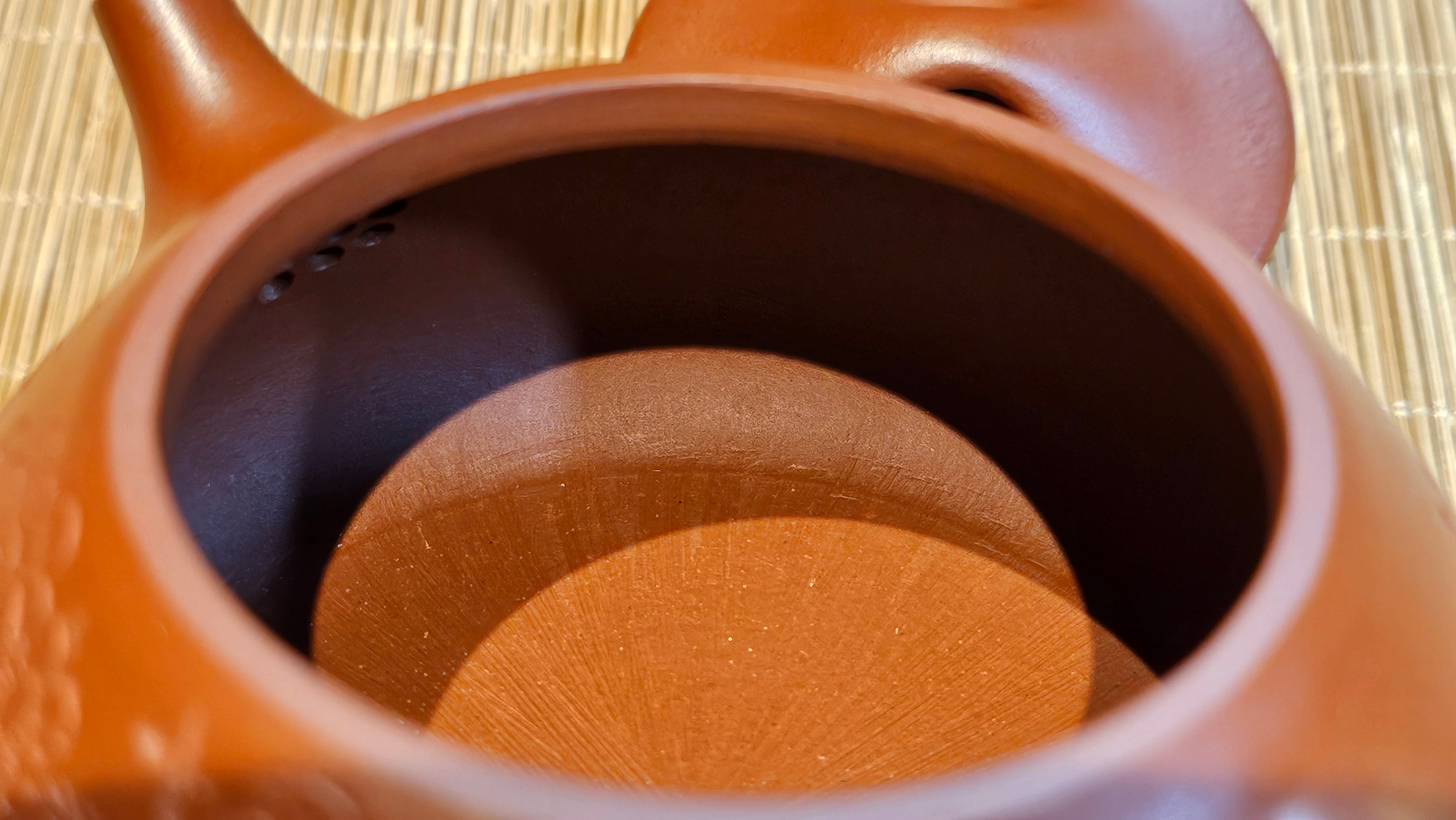 Jing Zhou Shi Piao 景舟石瓢, 283.6ml, Xiao Mei Yao Zhu Ni 小煤窑朱泥, by Craftsman Wang Xing 王兴; "暗香疏影" and Plum Blossoms Engraving by Craftsman Yi De Shu 一德书 ~ Congratulations to Mr K.S.! 2200hrs 8th Sept 2025, Tiburon, CA!