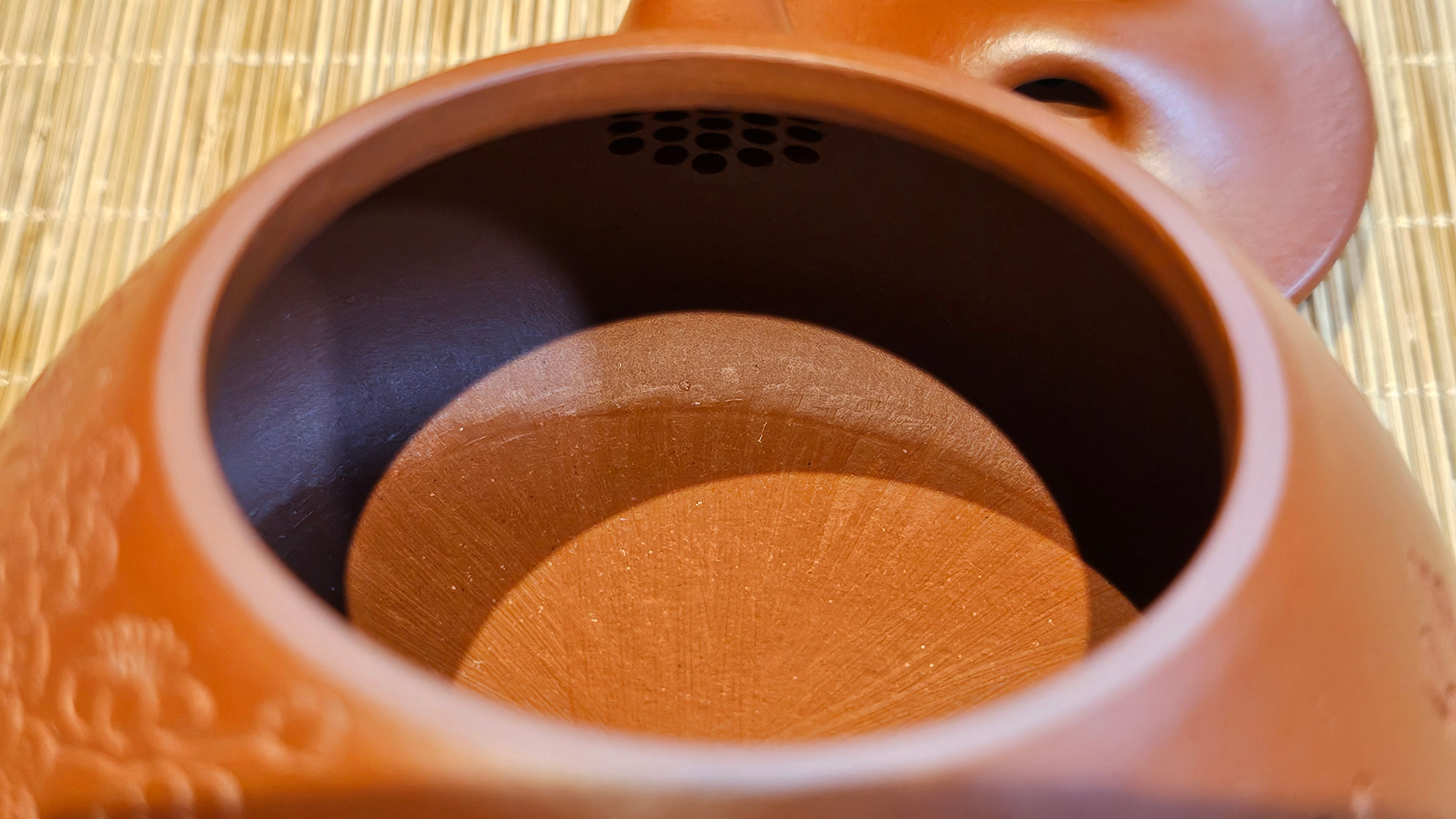 Jing Zhou Shi Piao 景舟石瓢, 283.6ml, Xiao Mei Yao Zhu Ni 小煤窑朱泥, by Craftsman Wang Xing 王兴; "暗香疏影" and Plum Blossoms Engraving by Craftsman Yi De Shu 一德书 ~ Congratulations to Mr K.S.! 2200hrs 8th Sept 2025, Tiburon, CA!