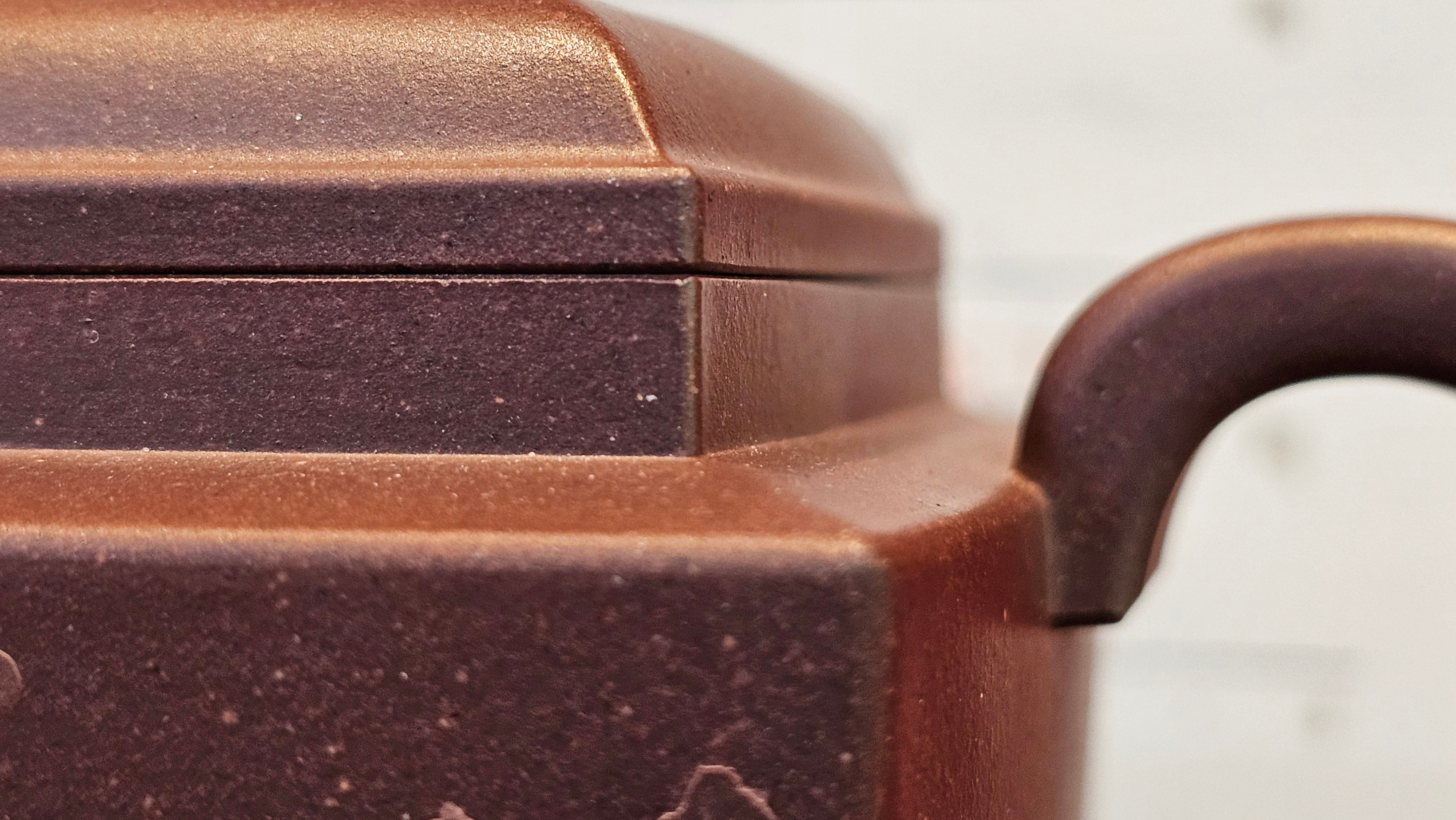 《若思四方》"Ruo Si Si Fang", 249.8ml, with Engraving, Di Cao Qing Zi Ni 底槽青紫泥, by L2A Senior Consummate Artist Yuan Hui 袁辉 ~!Congratulations!to Ms M.L., 0635hrs 30th August 2025, Phoenix, AZ!