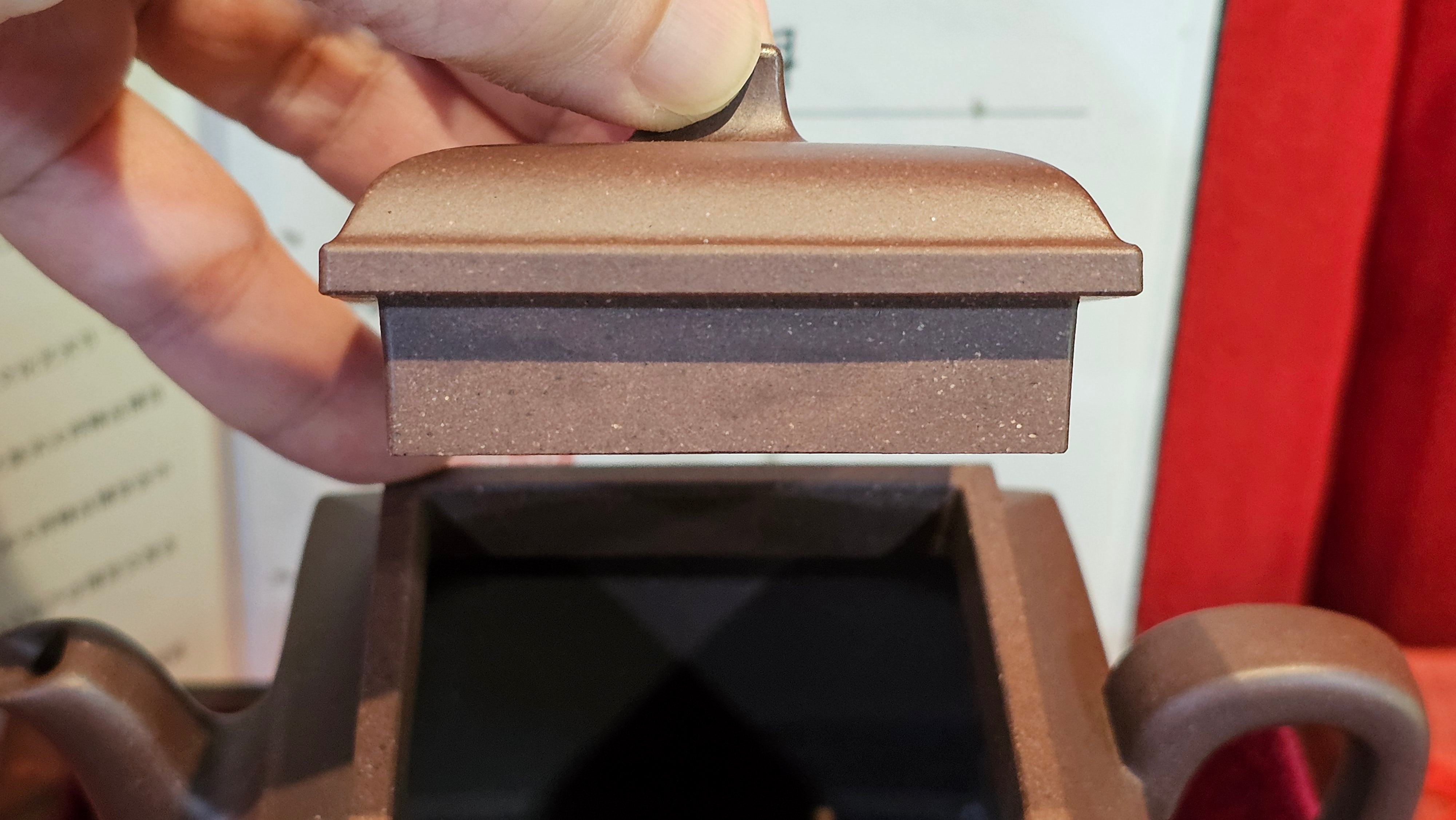 《若思四方》"Ruo Si Si Fang", 249.8ml, with Engraving, Di Cao Qing Zi Ni 底槽青紫泥, by L2A Senior Consummate Artist Yuan Hui 袁辉 ~!Congratulations!to Ms M.L., 0635hrs 30th August 2025, Phoenix, AZ!