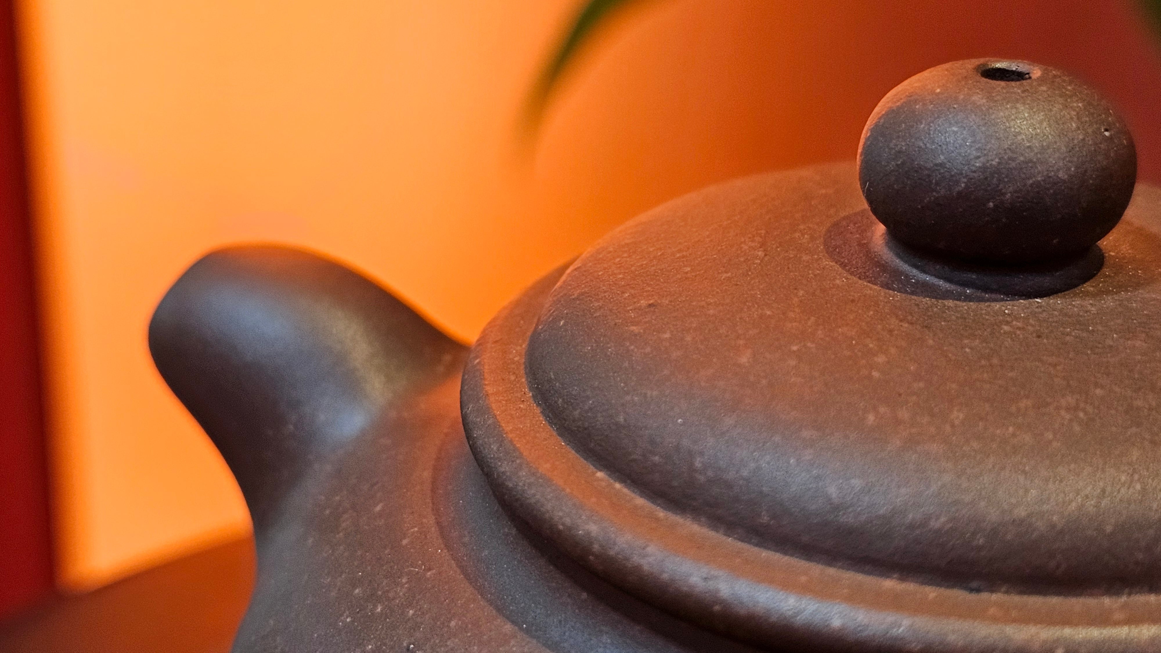 Xuan Zhu Hu 玄珠壶, 146.9ml, Zi Ni 紫泥, by our Craftsman Fan Xiao Zhi 范小智 ~ Congratulations to Mr J.T.! 1502hrs 29th August 2025, Fargo! ND.