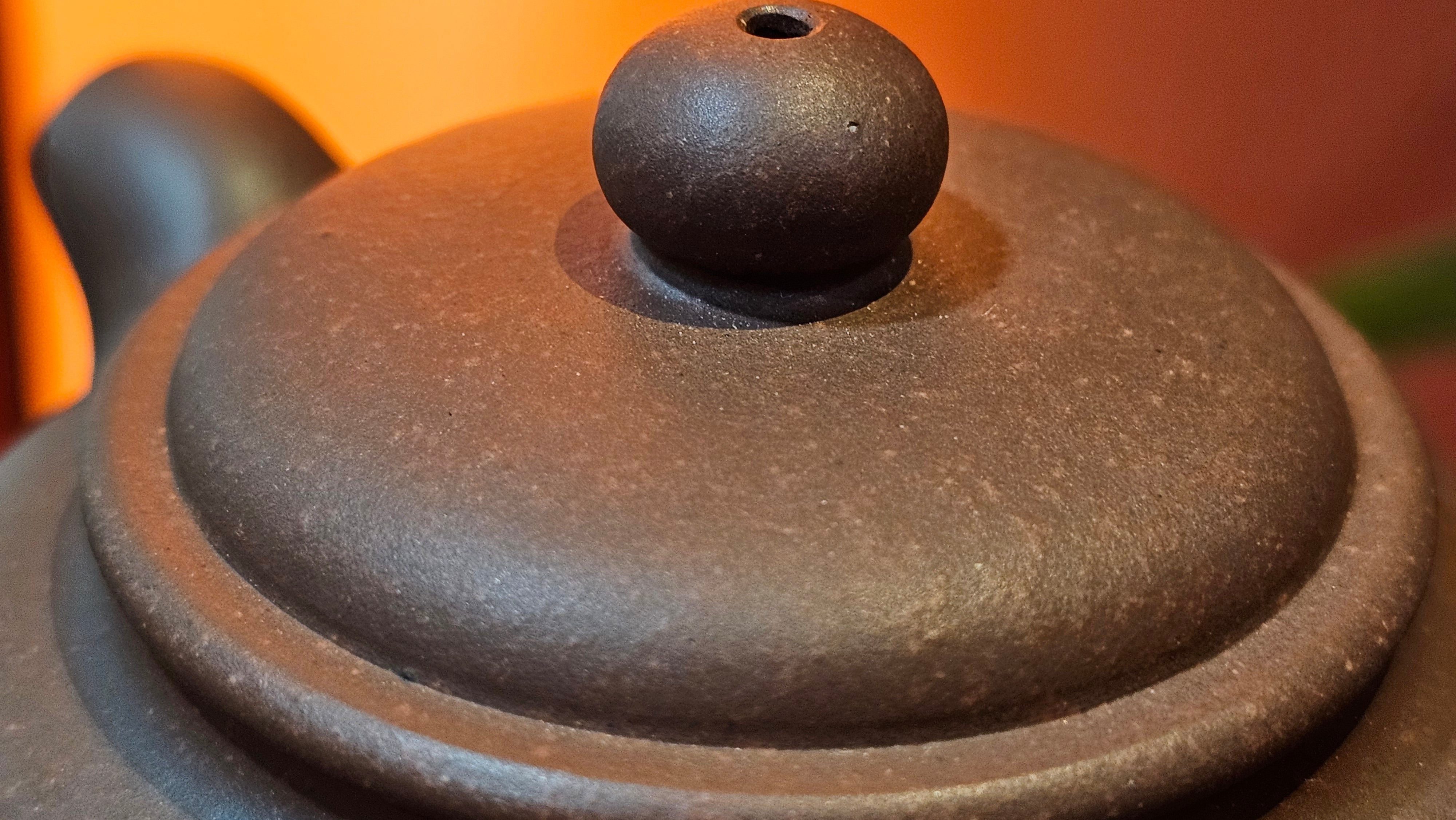 Xuan Zhu Hu 玄珠壶, 146.9ml, Zi Ni 紫泥, by our Craftsman Fan Xiao Zhi 范小智 ~ Congratulations to Mr J.T.! 1502hrs 29th August 2025, Fargo! ND.