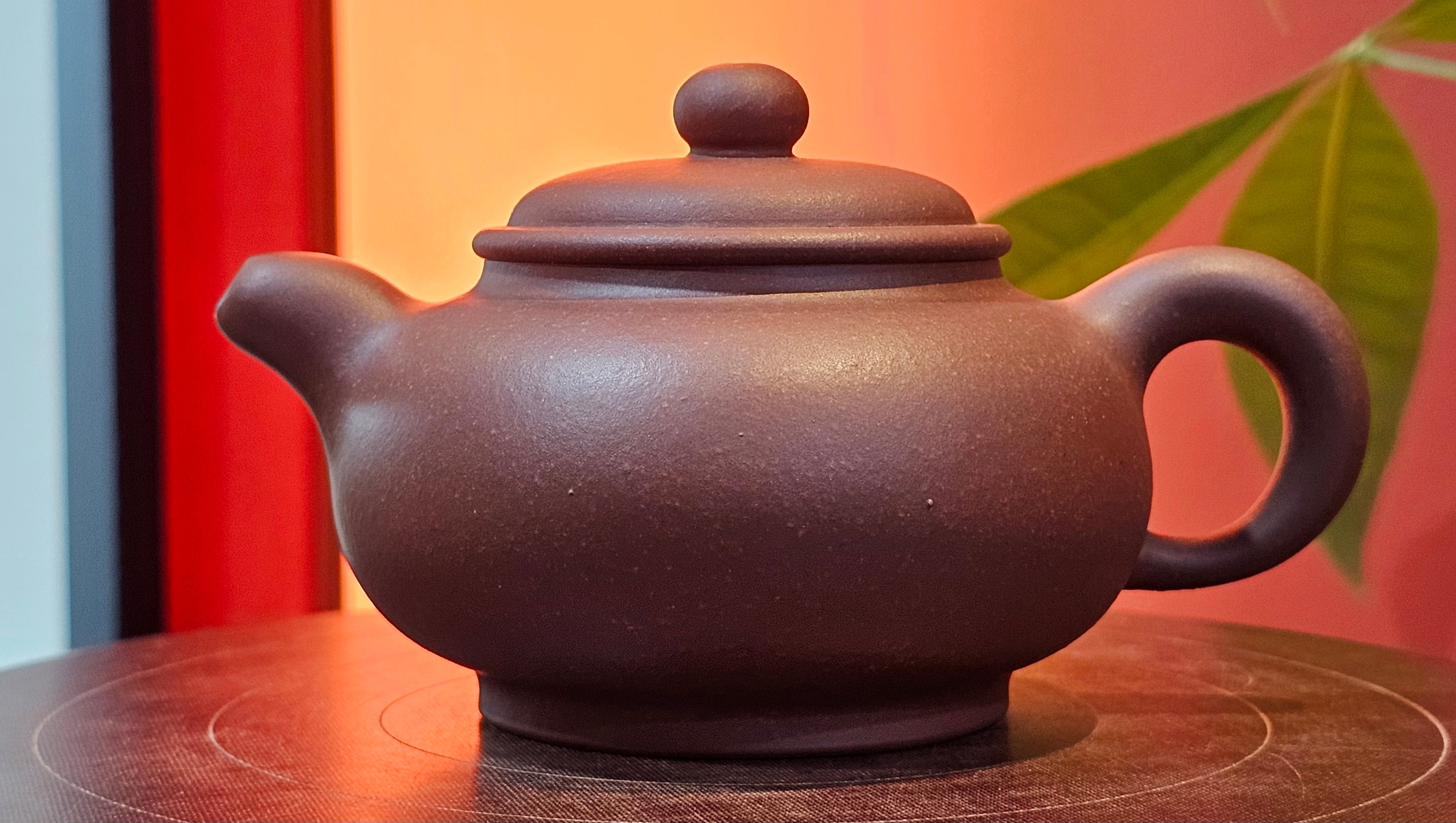 Xuan Zhu Hu 玄珠壶, 146.9ml, Zi Ni 紫泥, by our Craftsman Fan Xiao Zhi 范小智 ~ Congratulations to Mr J.T.! 1502hrs 29th August 2025, Fargo! ND.