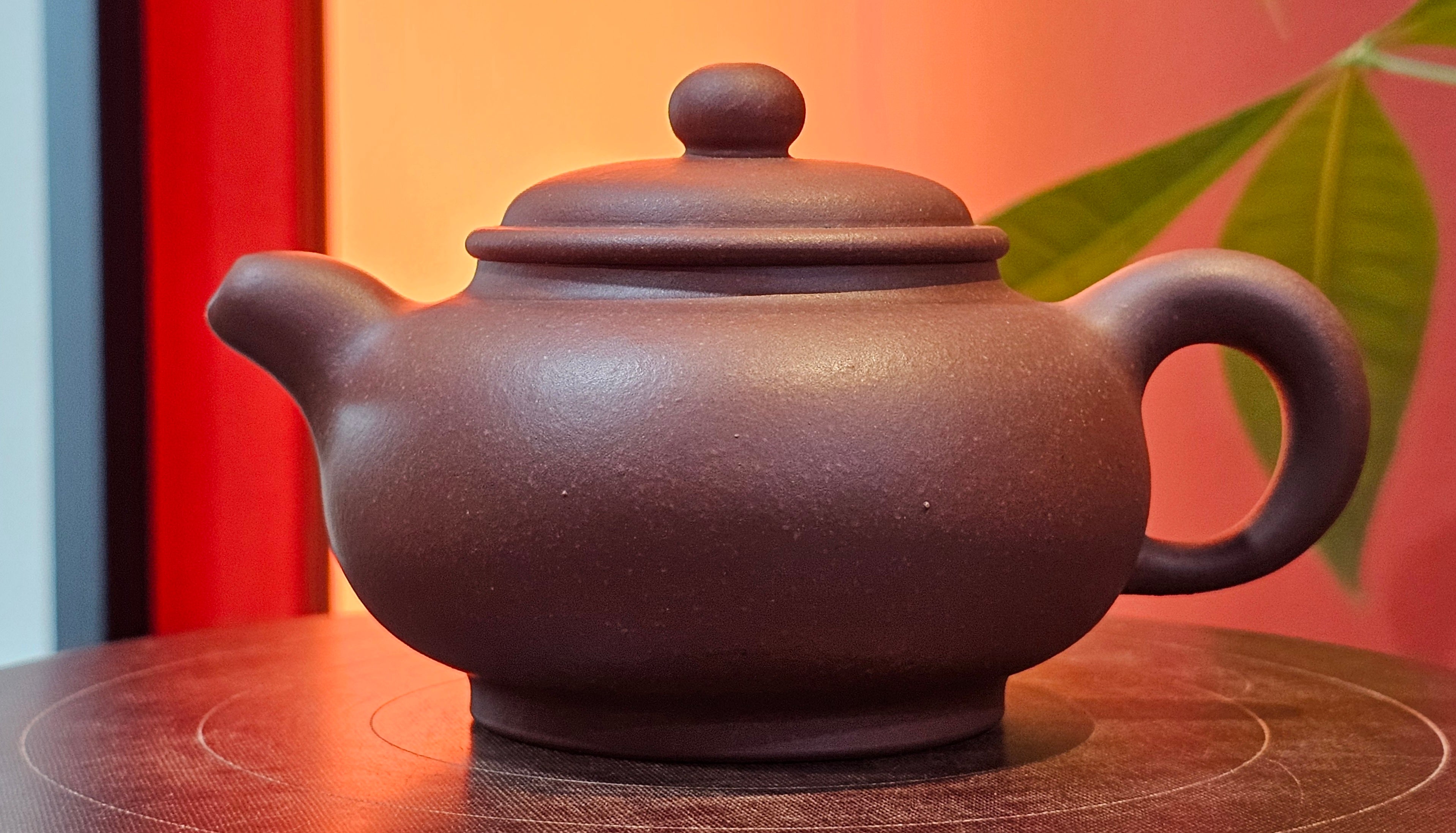 Xuan Zhu Hu 玄珠壶, 146.9ml, Zi Ni 紫泥, by our Craftsman Fan Xiao Zhi 范小智 ~ Congratulations to Mr J.T.! 1502hrs 29th August 2025, Fargo! ND.