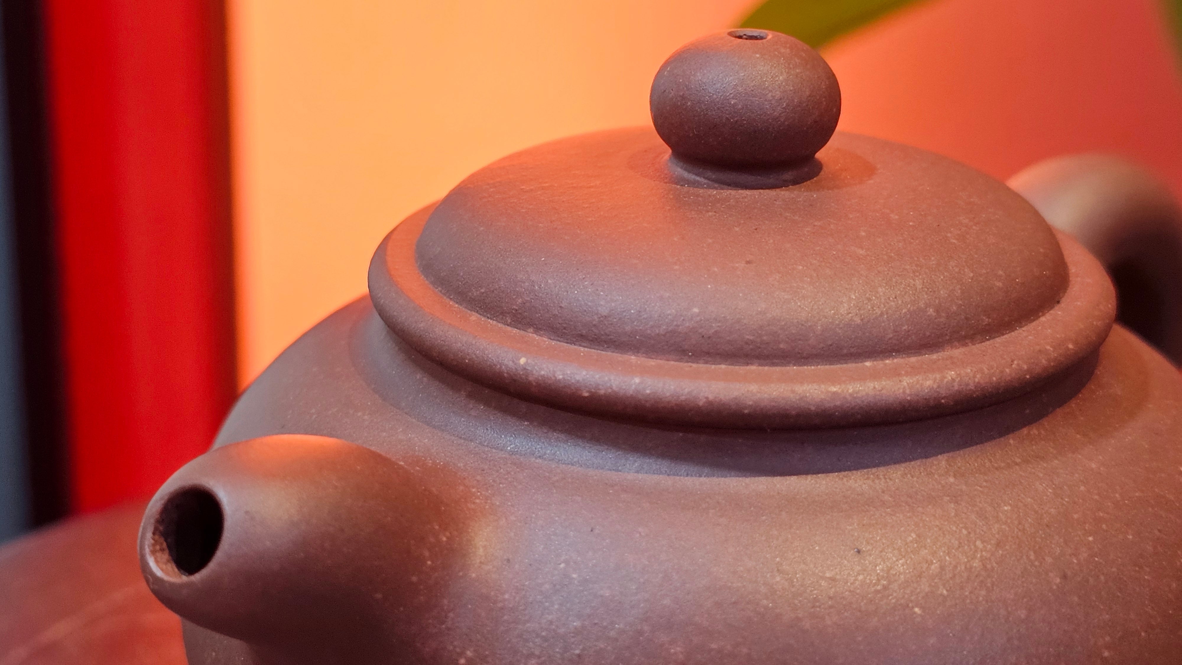 Xuan Zhu Hu 玄珠壶, 146.9ml, Zi Ni 紫泥, by our Craftsman Fan Xiao Zhi 范小智 ~ Congratulations to Mr J.T.! 1502hrs 29th August 2025, Fargo! ND.