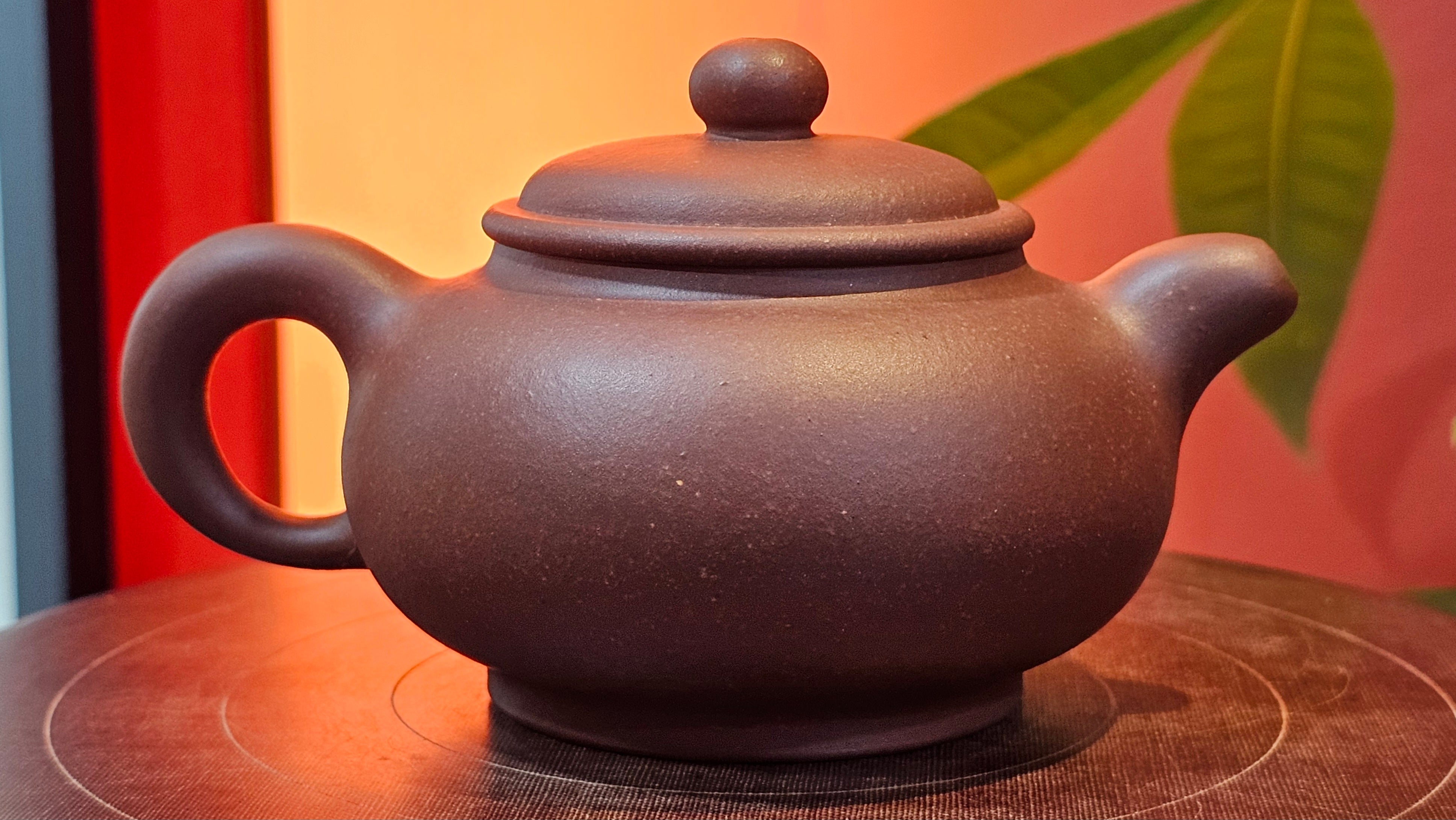 Xuan Zhu Hu 玄珠壶, 146.9ml, Zi Ni 紫泥, by our Craftsman Fan Xiao Zhi 范小智 ~ Congratulations to Mr J.T.! 1502hrs 29th August 2025, Fargo! ND.