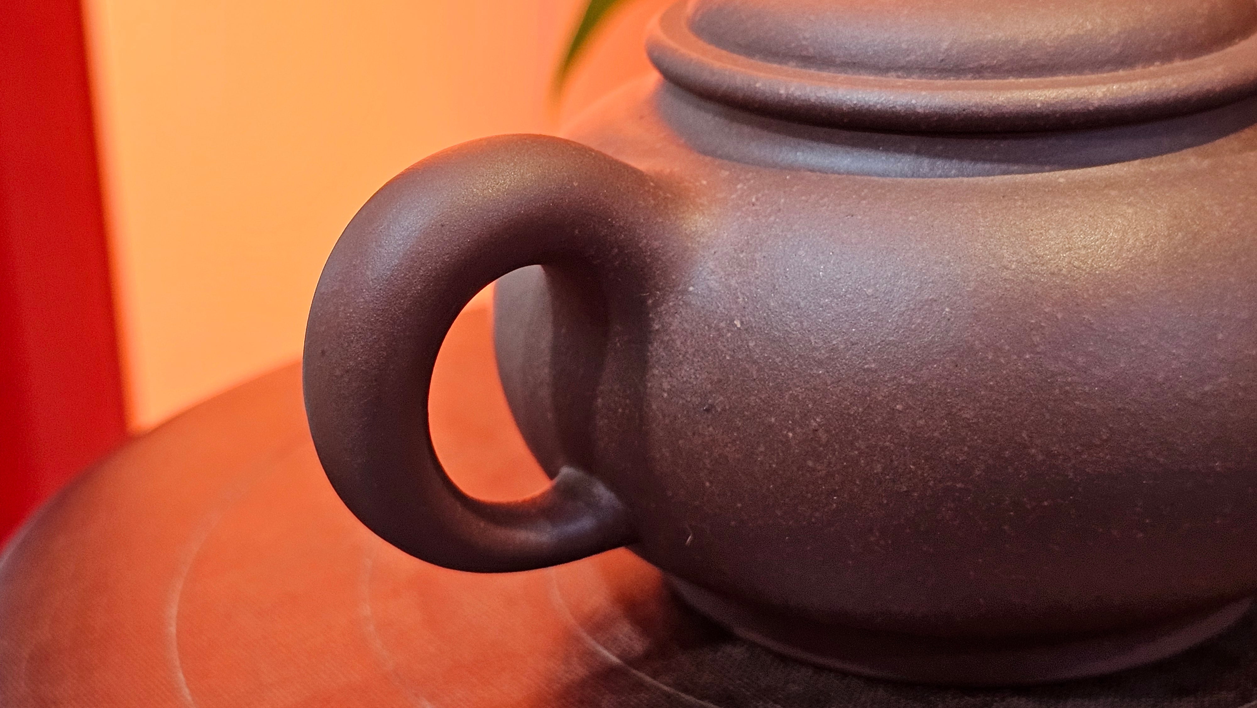 Xuan Zhu Hu 玄珠壶, 146.9ml, Zi Ni 紫泥, by our Craftsman Fan Xiao Zhi 范小智 ~ Congratulations to Mr J.T.! 1502hrs 29th August 2025, Fargo! ND.